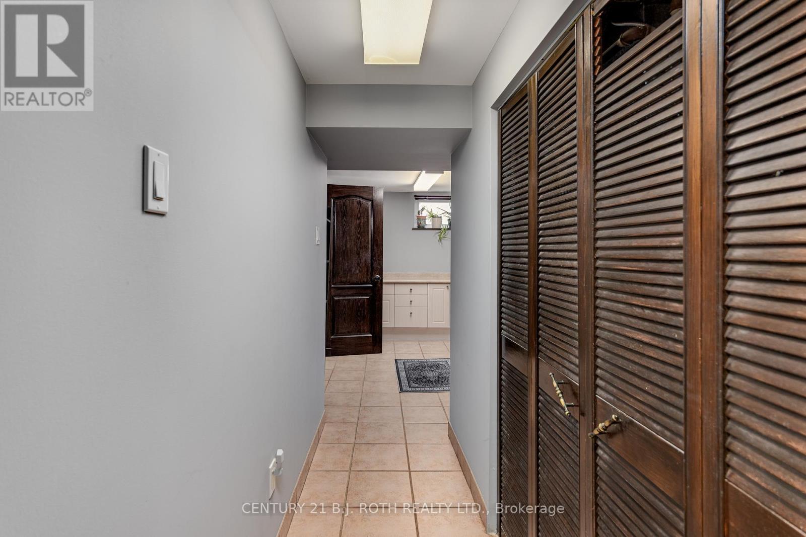 193 Epsom Downs Drive, Toronto, ON - Photo Showing Other Room