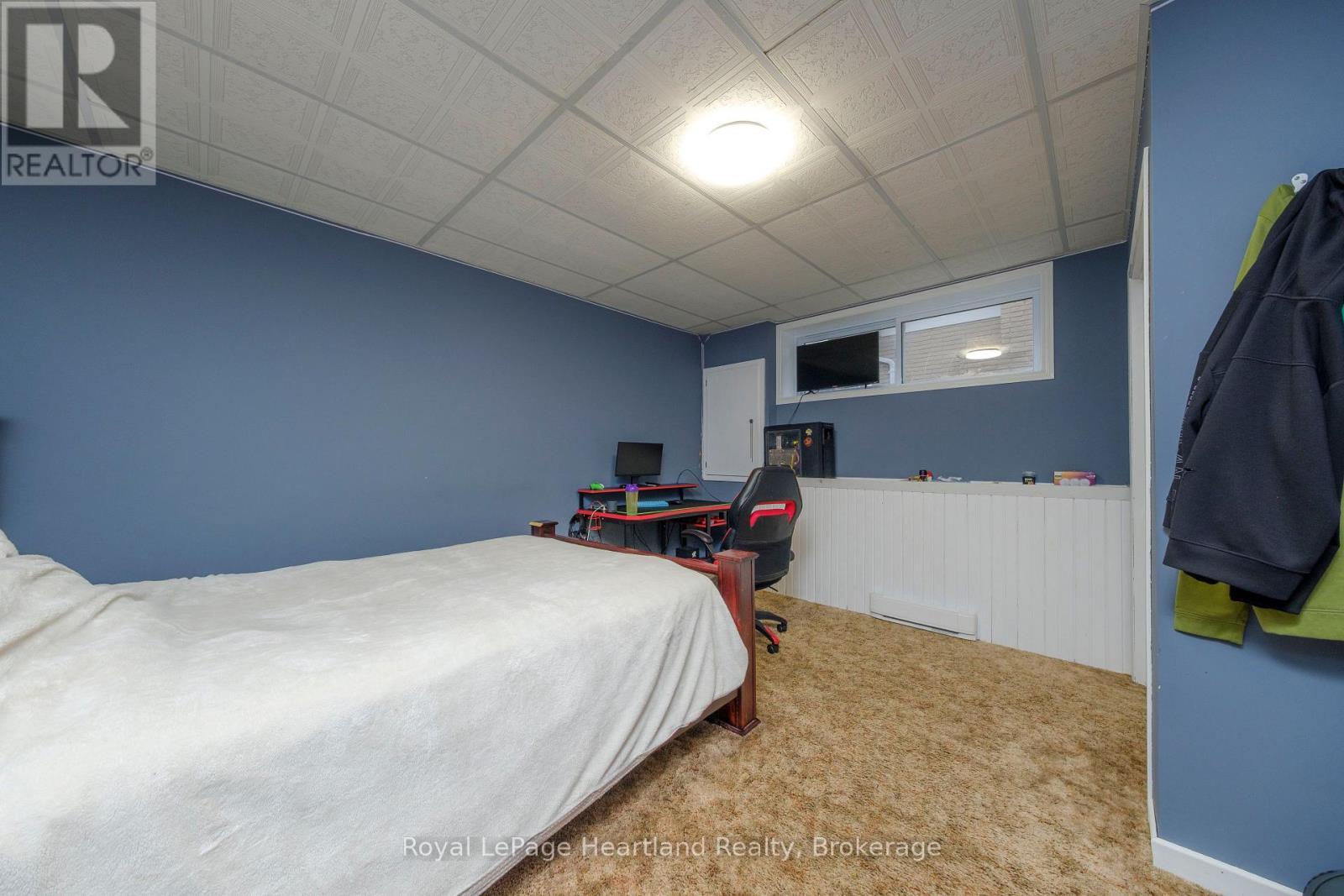 5 Remington Drive, North Huron (Wingham), ON - Indoor Photo Showing Bedroom