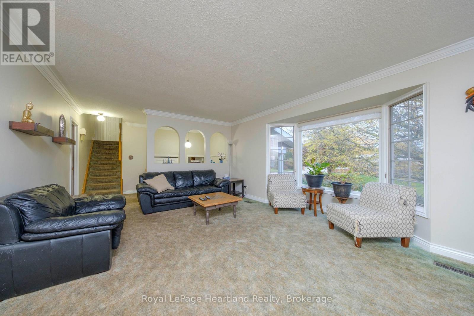 5 Remington Drive, North Huron (Wingham), ON - Indoor Photo Showing Living Room