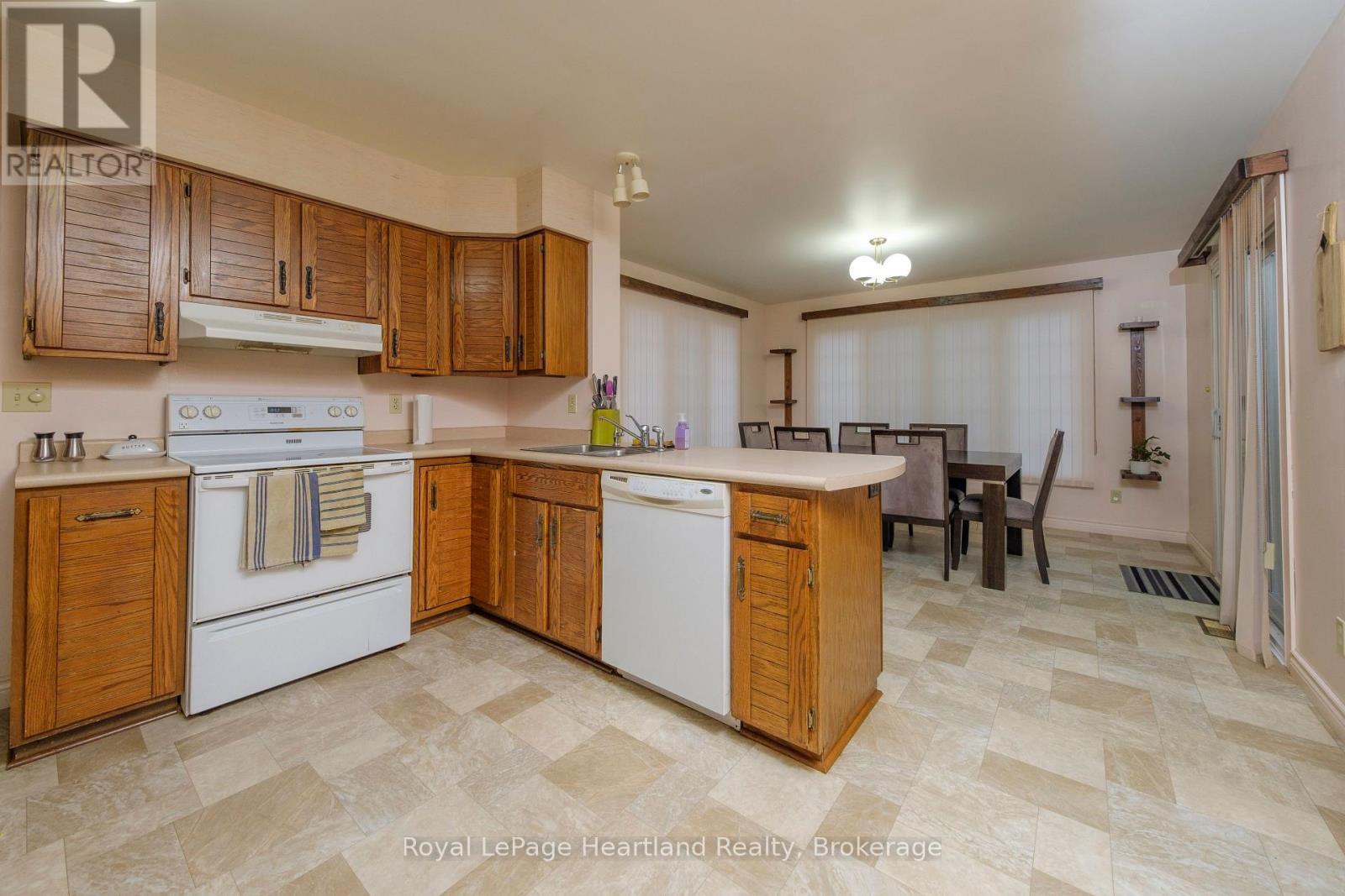 5 Remington Drive, North Huron (Wingham), ON - Indoor Photo Showing Kitchen