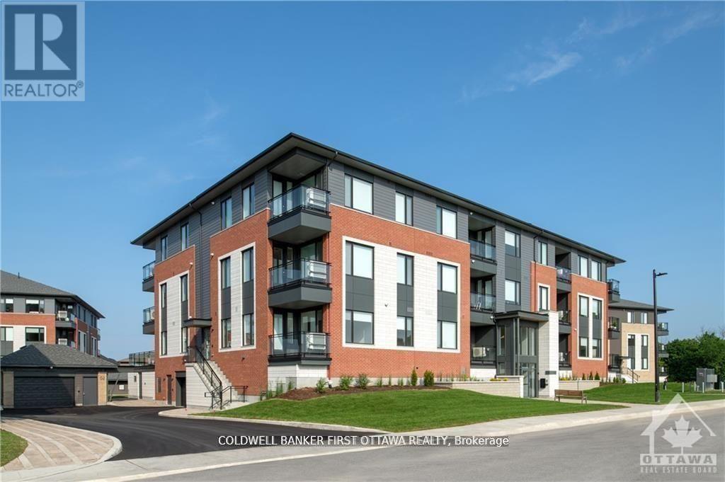 302 - 611 Wanaki Road, Ottawa, ON - Outdoor With Facade