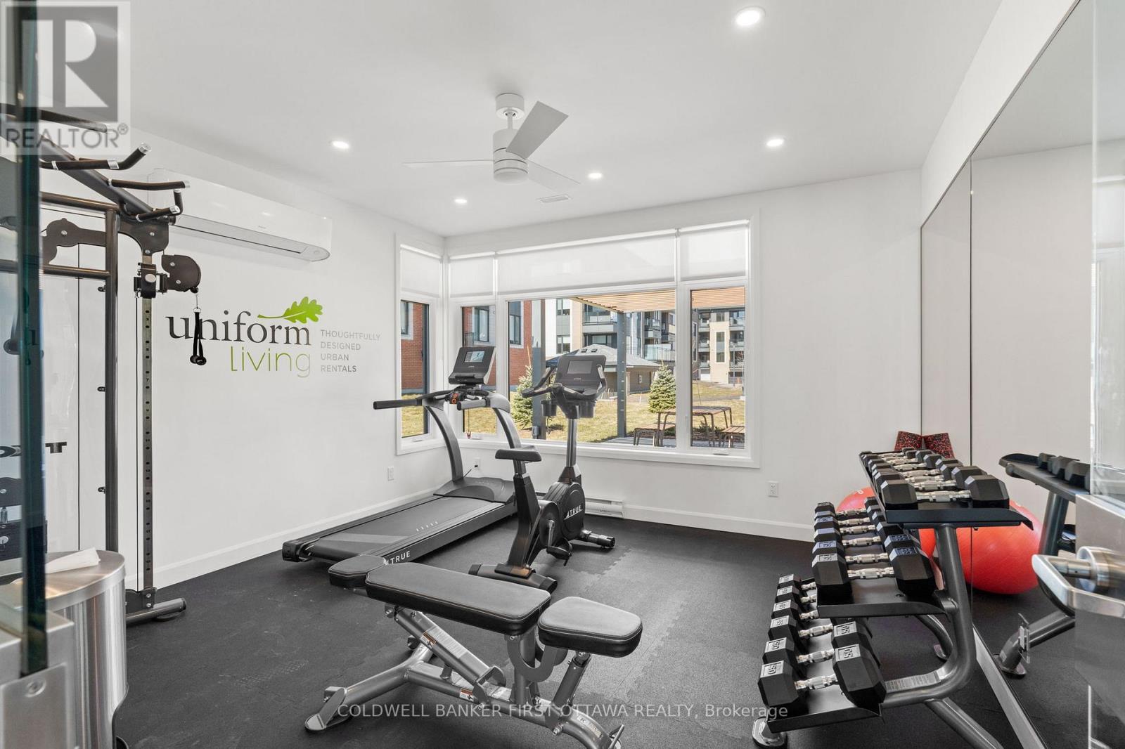 302 - 611 Wanaki Road, Ottawa, ON - Indoor Photo Showing Gym Room