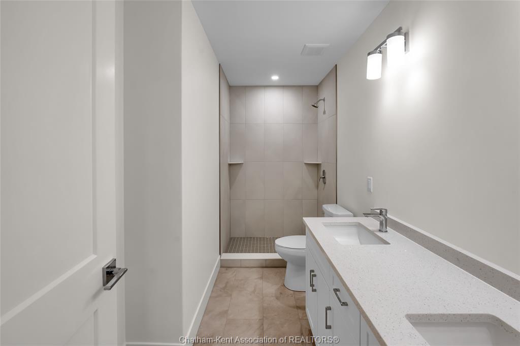 19 Cornerstone Place, Chatham, ON