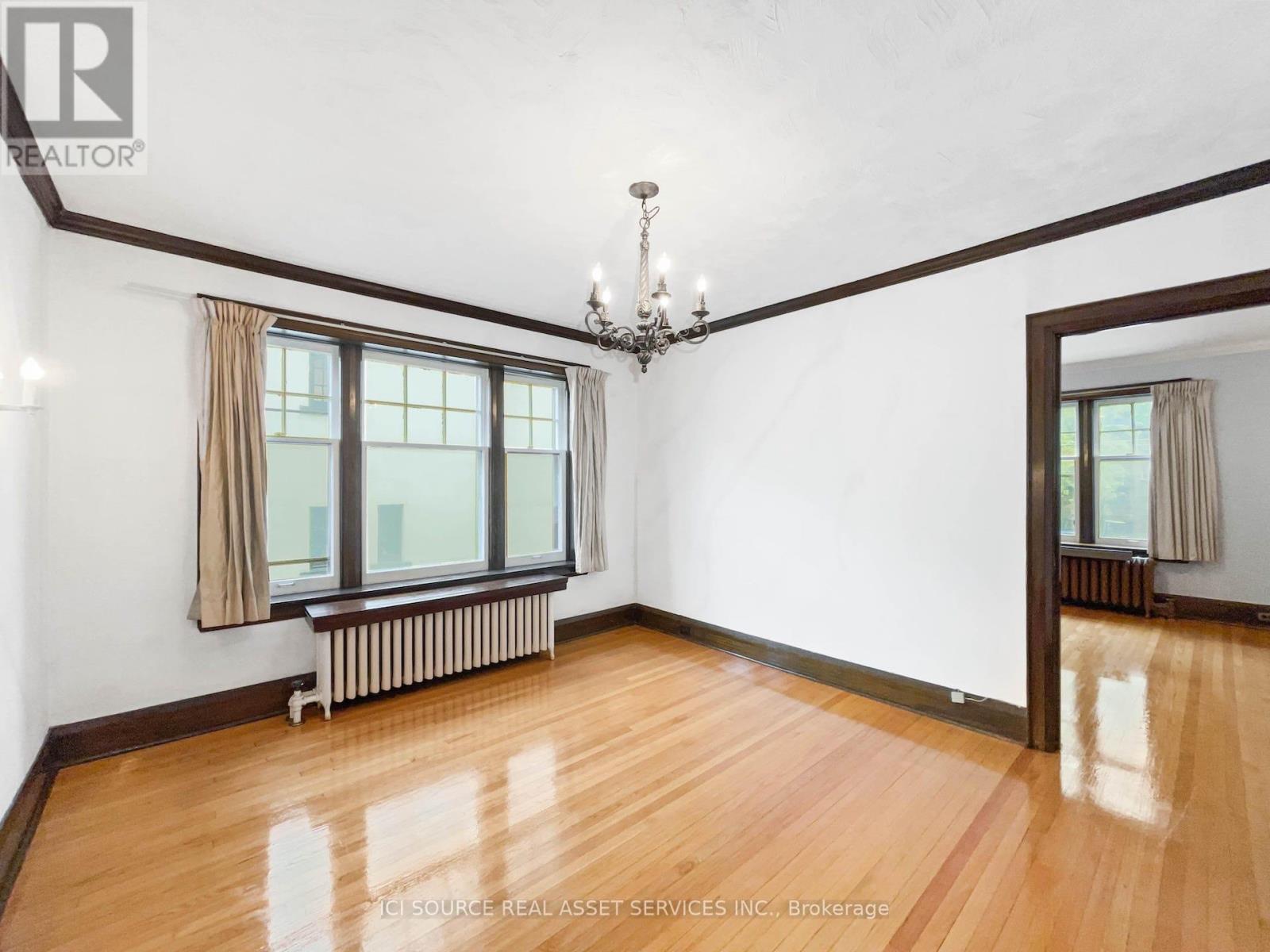 3 - 12 Kendal Avenue, Toronto, ON