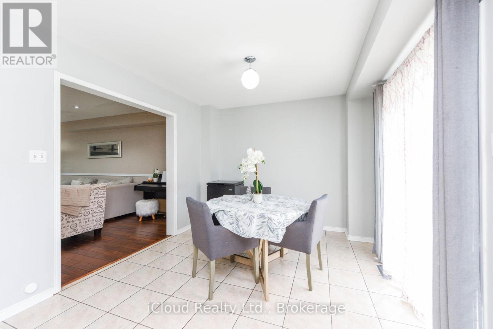 12 Bramcedar Crescent, Brampton, ON - Indoor Photo Showing Dining Room