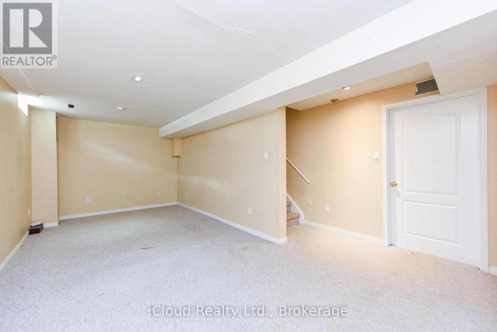 12 Bramcedar Crescent, Brampton, ON - Indoor