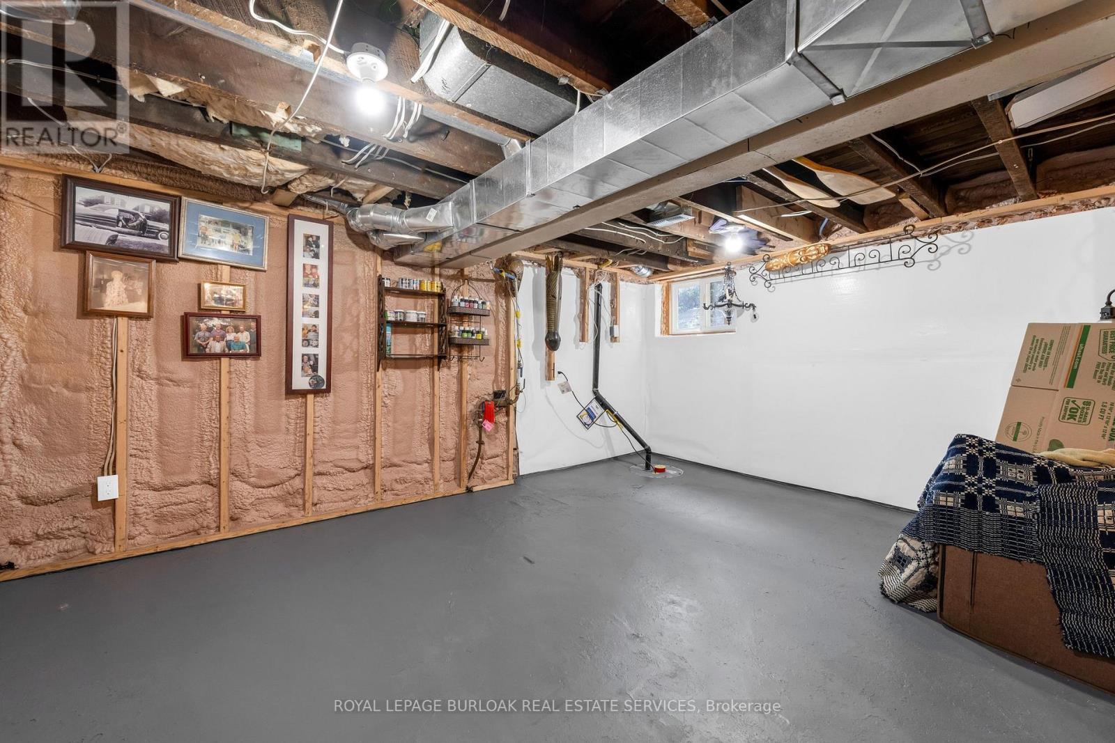 163 Leinster Avenue N, Hamilton, ON - Indoor Photo Showing Basement