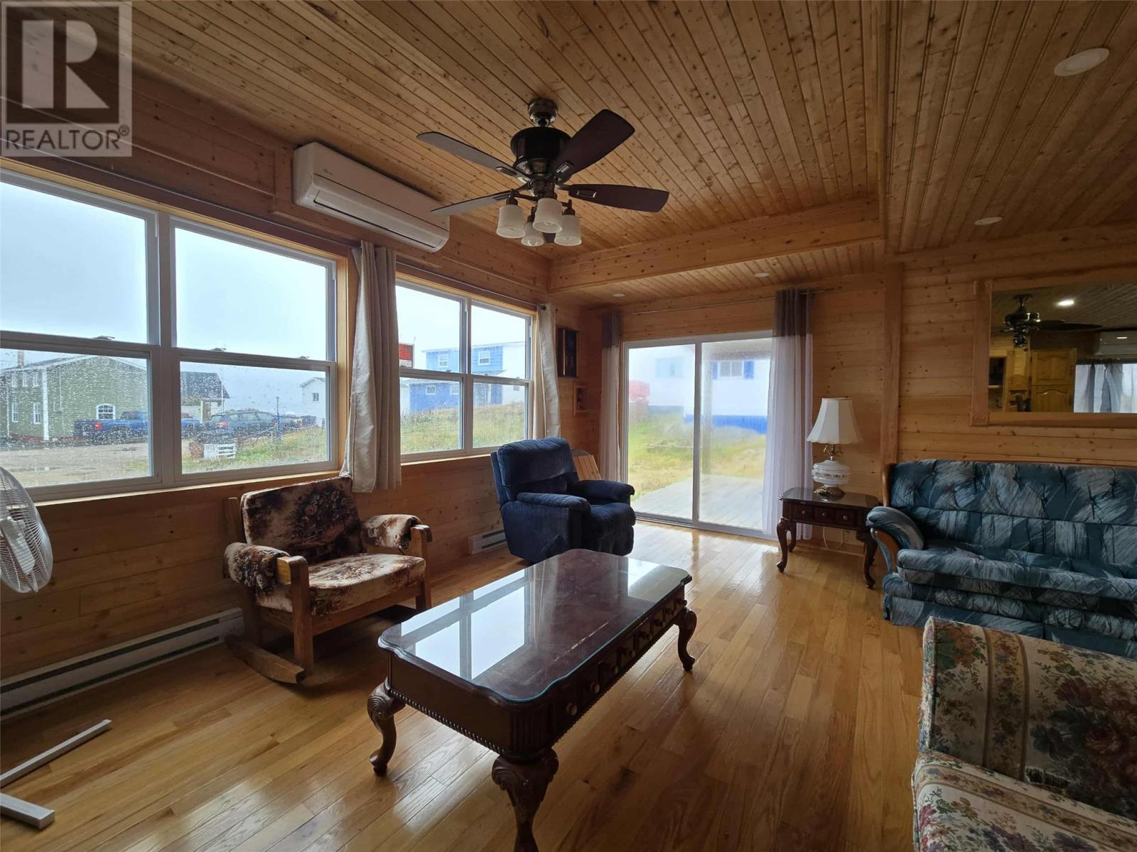 74, 82, 82A Little Harbour Road, Fogo Islands(Barr'D Islands), NL - Indoor Photo Showing Living Room