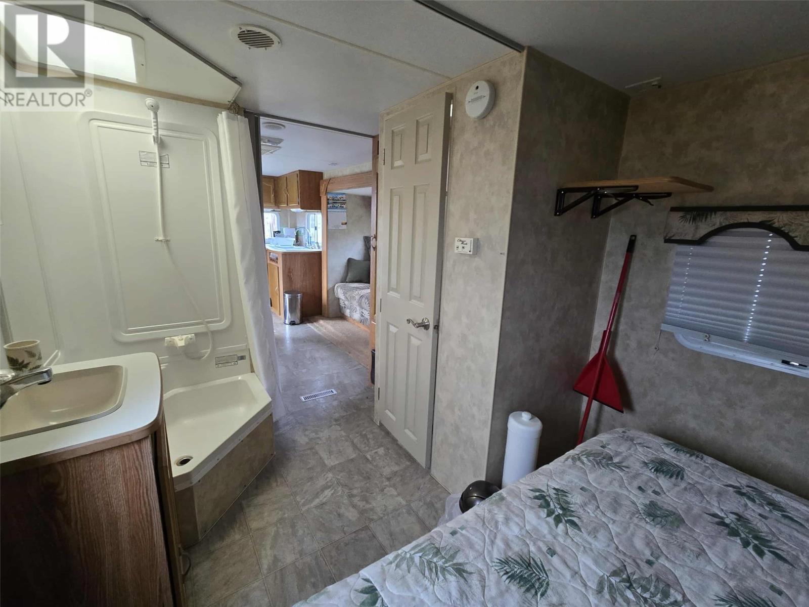 74, 82, 82A Little Harbour Road, Fogo Islands(Barr'D Islands), NL - Indoor Photo Showing Bathroom