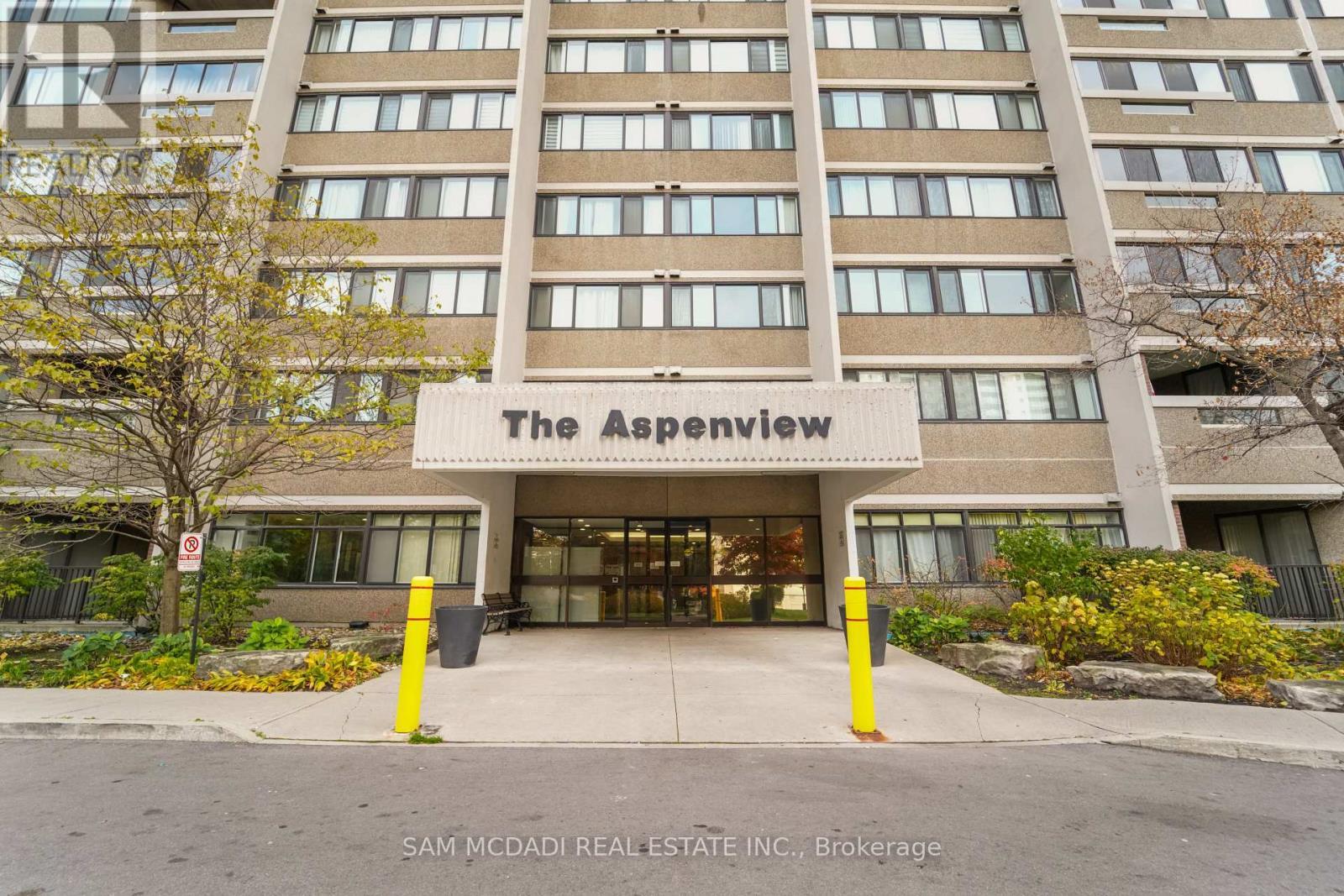 1706 - 50 Elm Drive E, Mississauga, ON - Outdoor With Facade