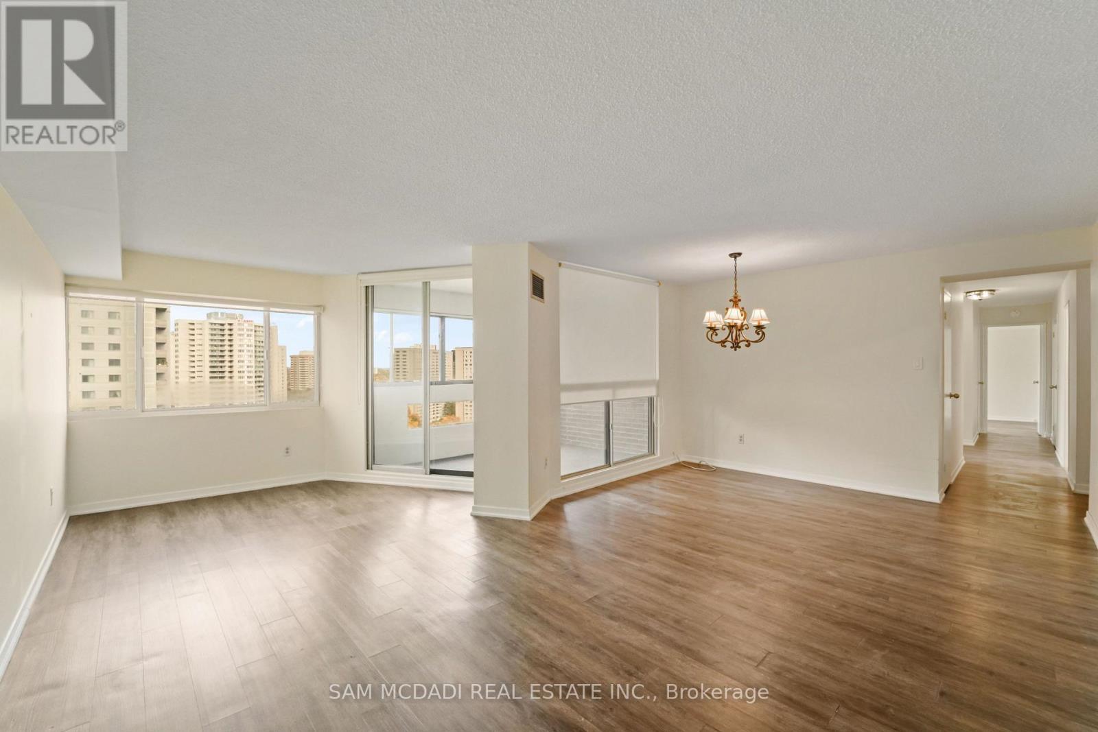 1706 - 50 Elm Drive E, Mississauga, ON - Indoor