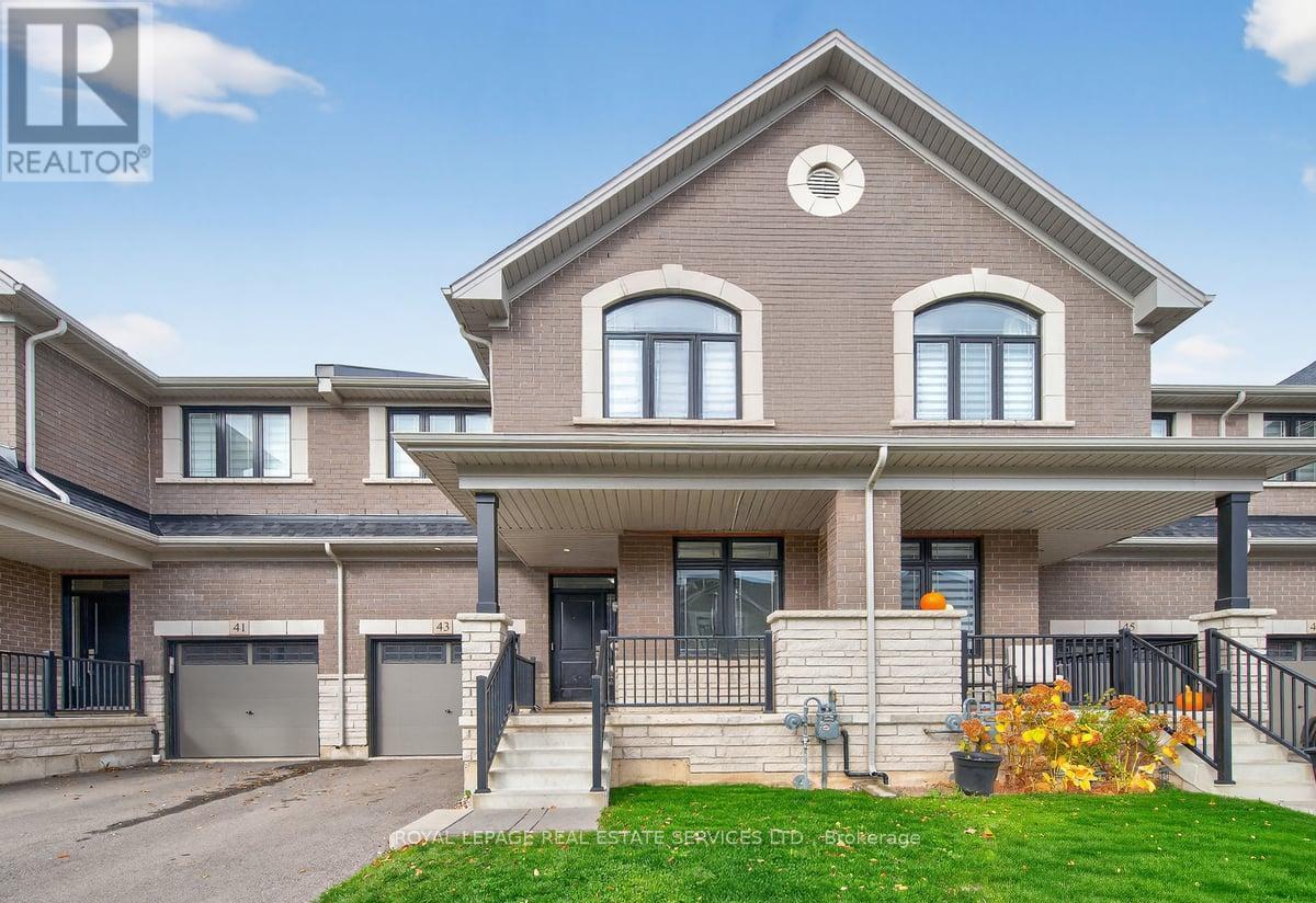 43 Kenesky Drive, Hamilton, ON - Outdoor With Facade