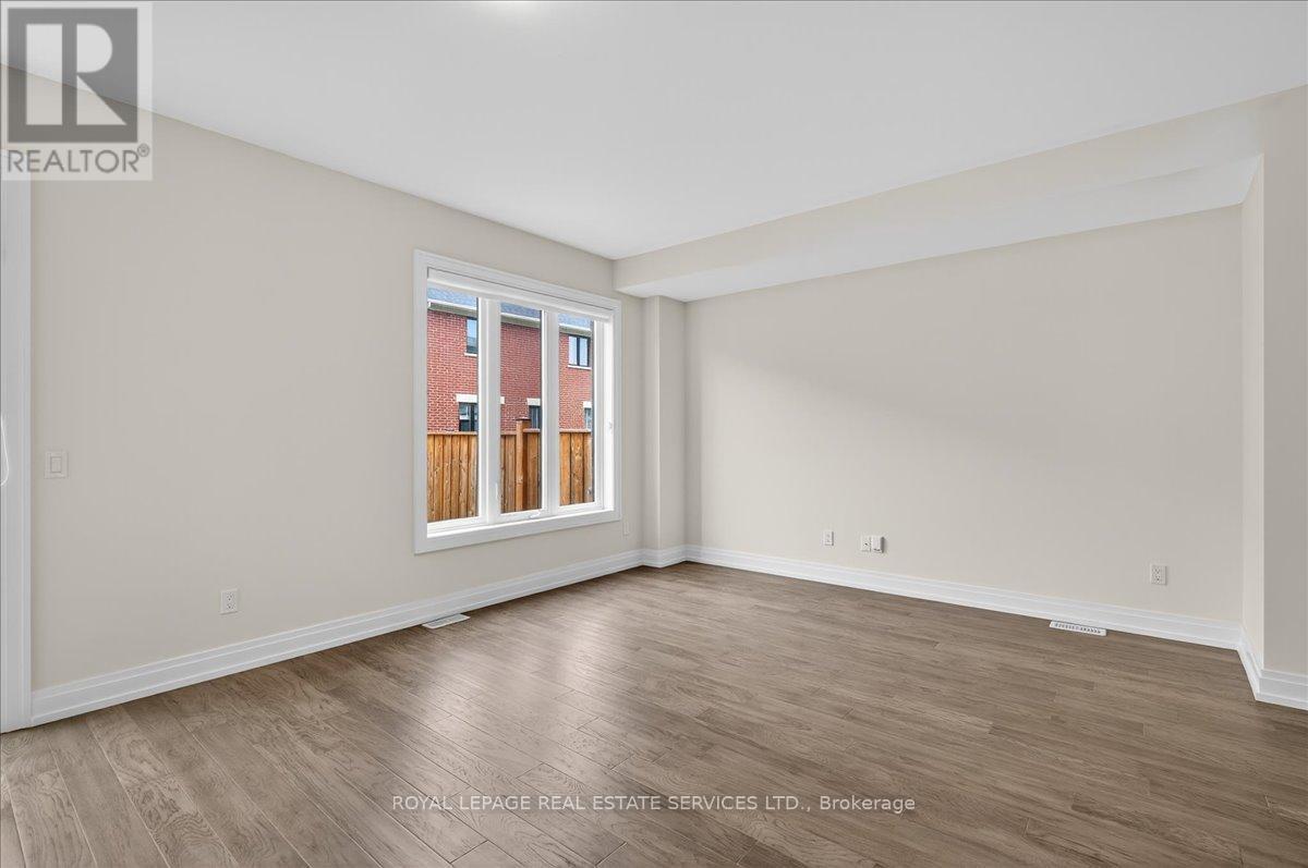 43 Kenesky Drive, Hamilton, ON - Indoor Photo Showing Other Room