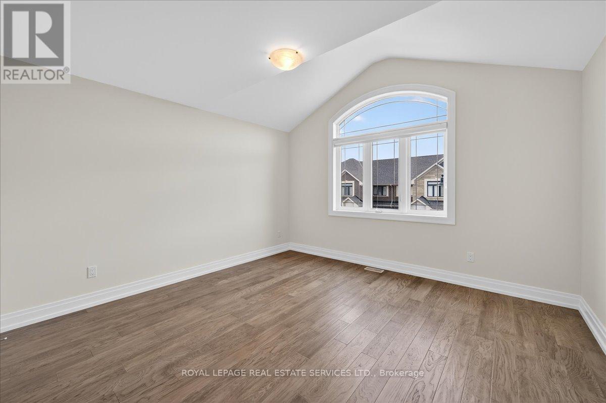 43 Kenesky Drive, Hamilton, ON - Indoor Photo Showing Other Room