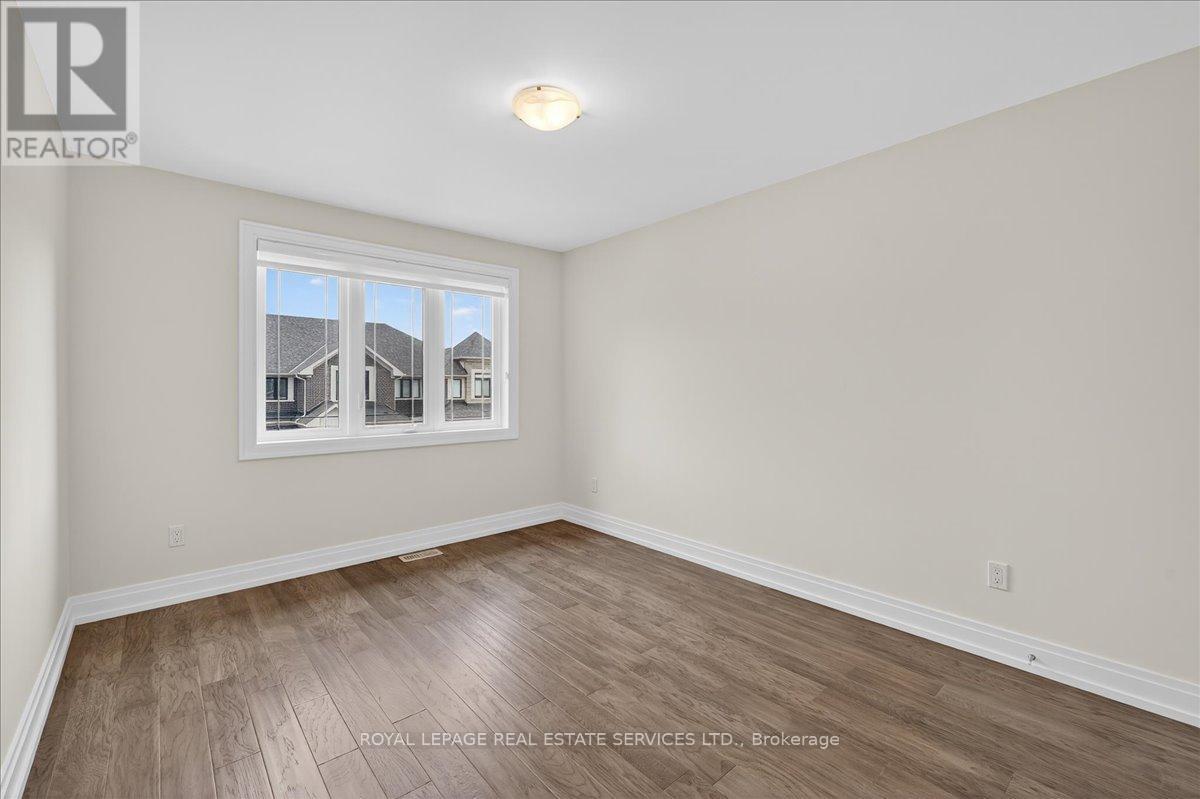 43 Kenesky Drive, Hamilton, ON - Indoor Photo Showing Other Room