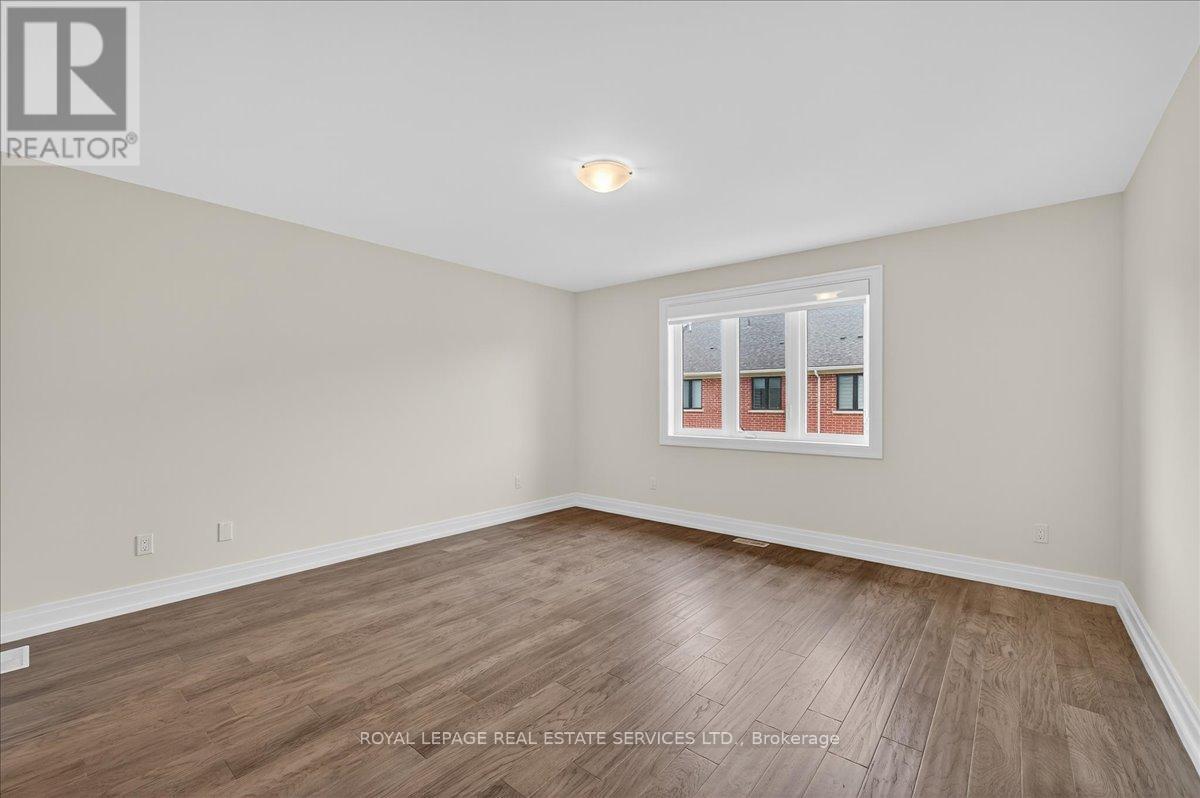 43 Kenesky Drive, Hamilton, ON - Indoor Photo Showing Other Room