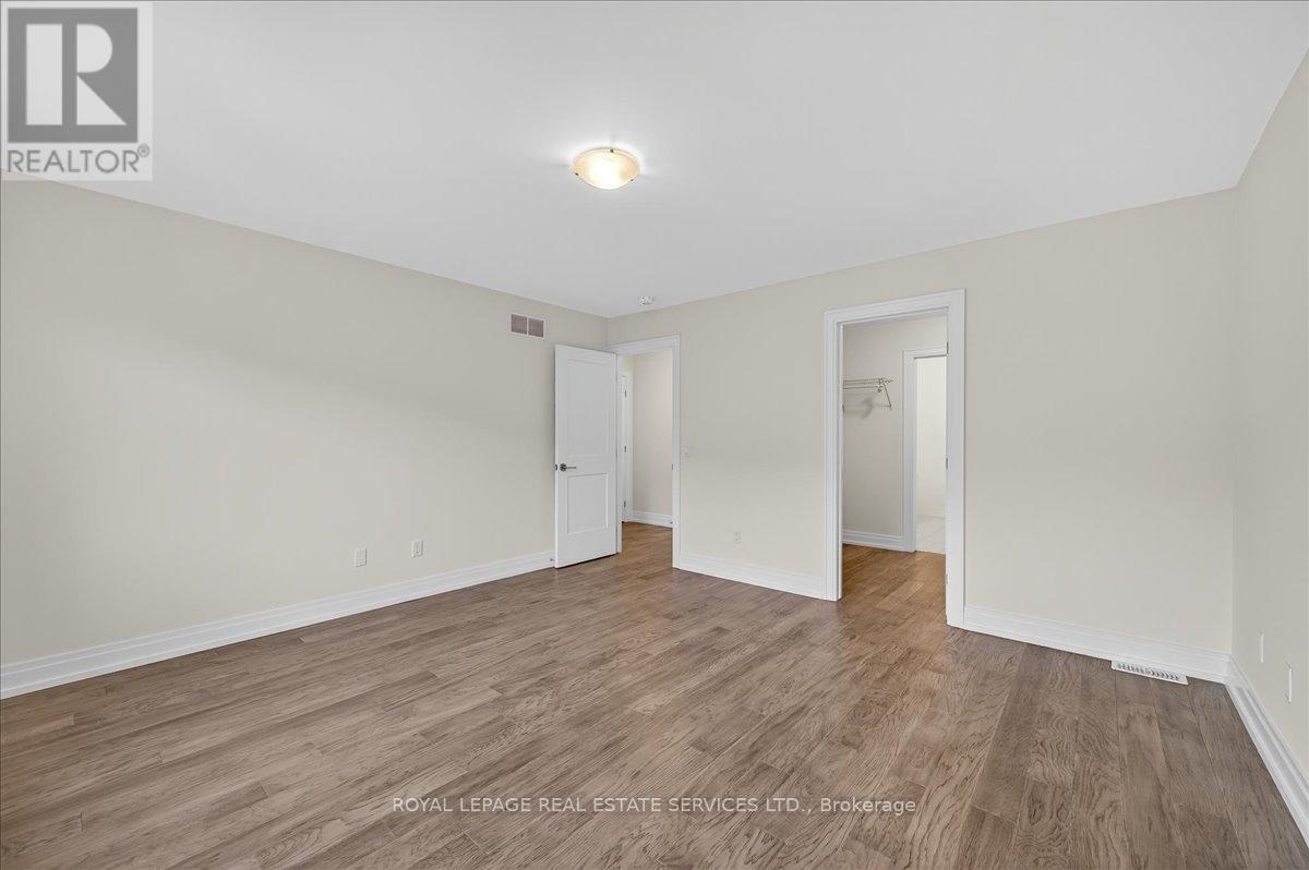 43 Kenesky Drive, Hamilton, ON - Indoor Photo Showing Other Room