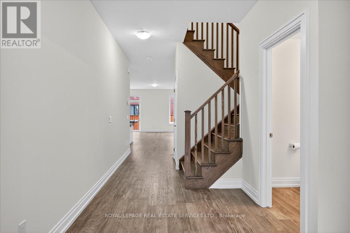 43 Kenesky Drive, Hamilton, ON - Indoor Photo Showing Other Room