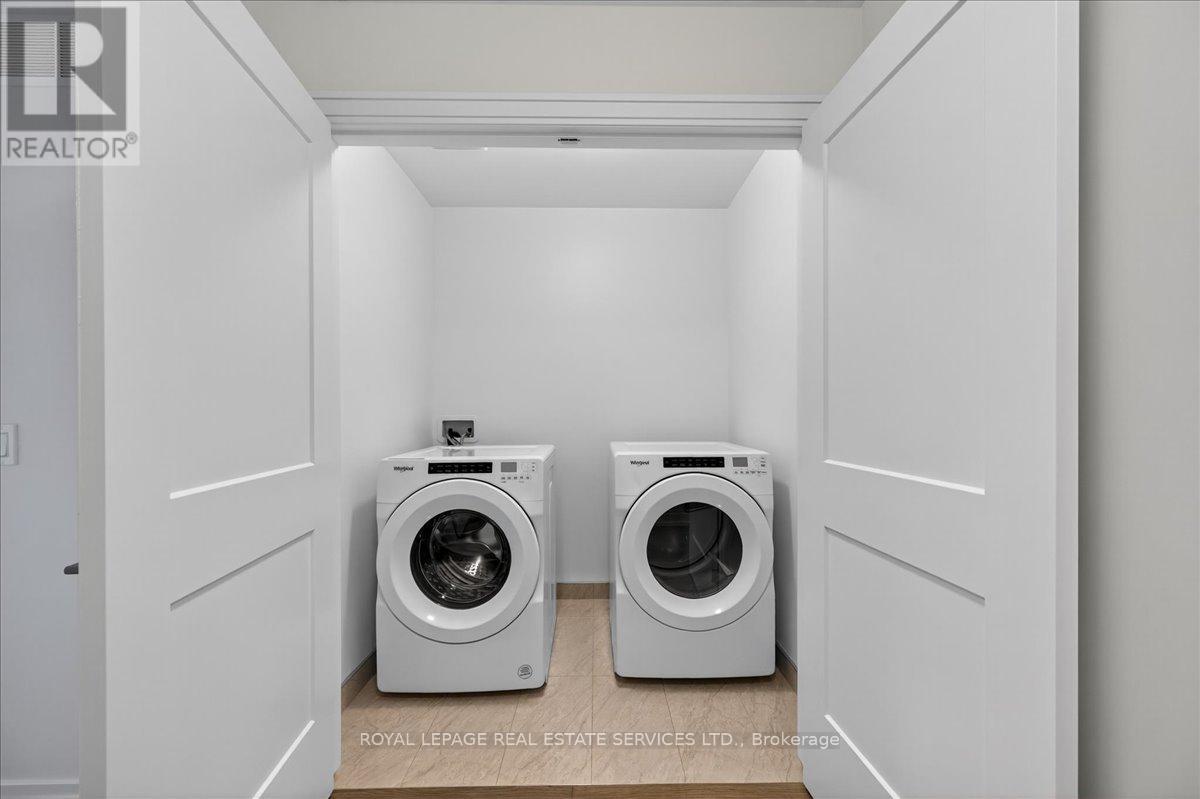 43 Kenesky Drive, Hamilton, ON - Indoor Photo Showing Laundry Room