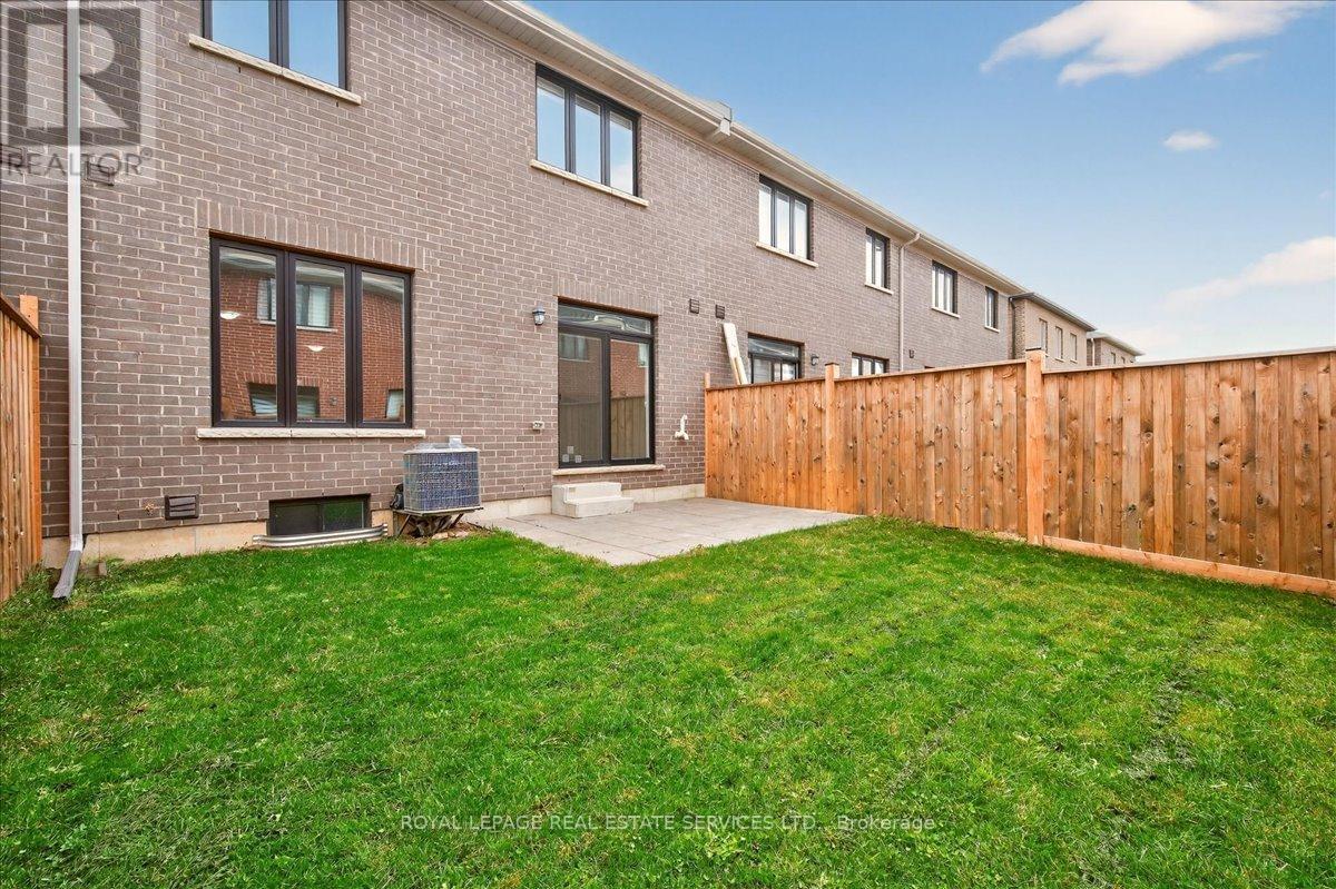 43 Kenesky Drive, Hamilton, ON - Outdoor With Exterior