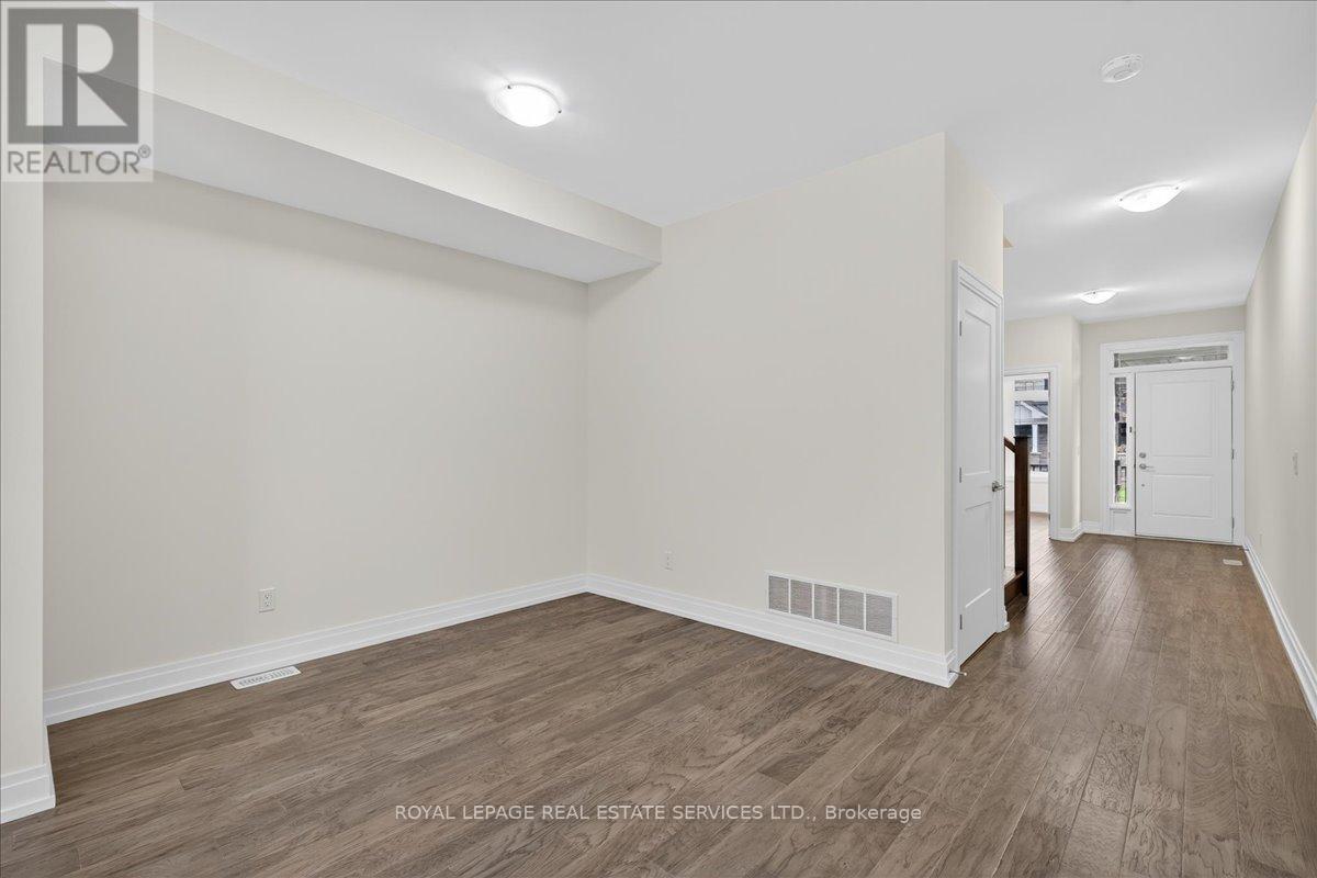 43 Kenesky Drive, Hamilton, ON - Indoor Photo Showing Other Room