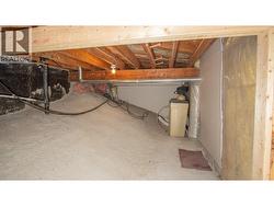 Crawl space -