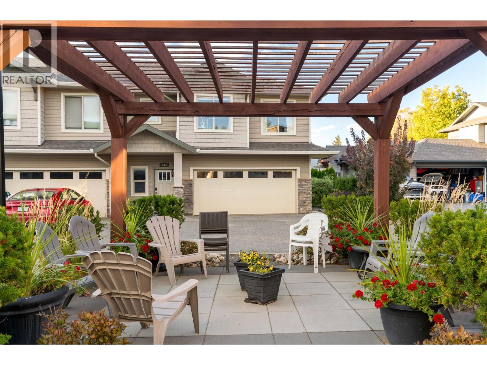 3350 Woodsdale Road Unit# 703, Lake Country, BC - Outdoor With Deck Patio Veranda With Facade