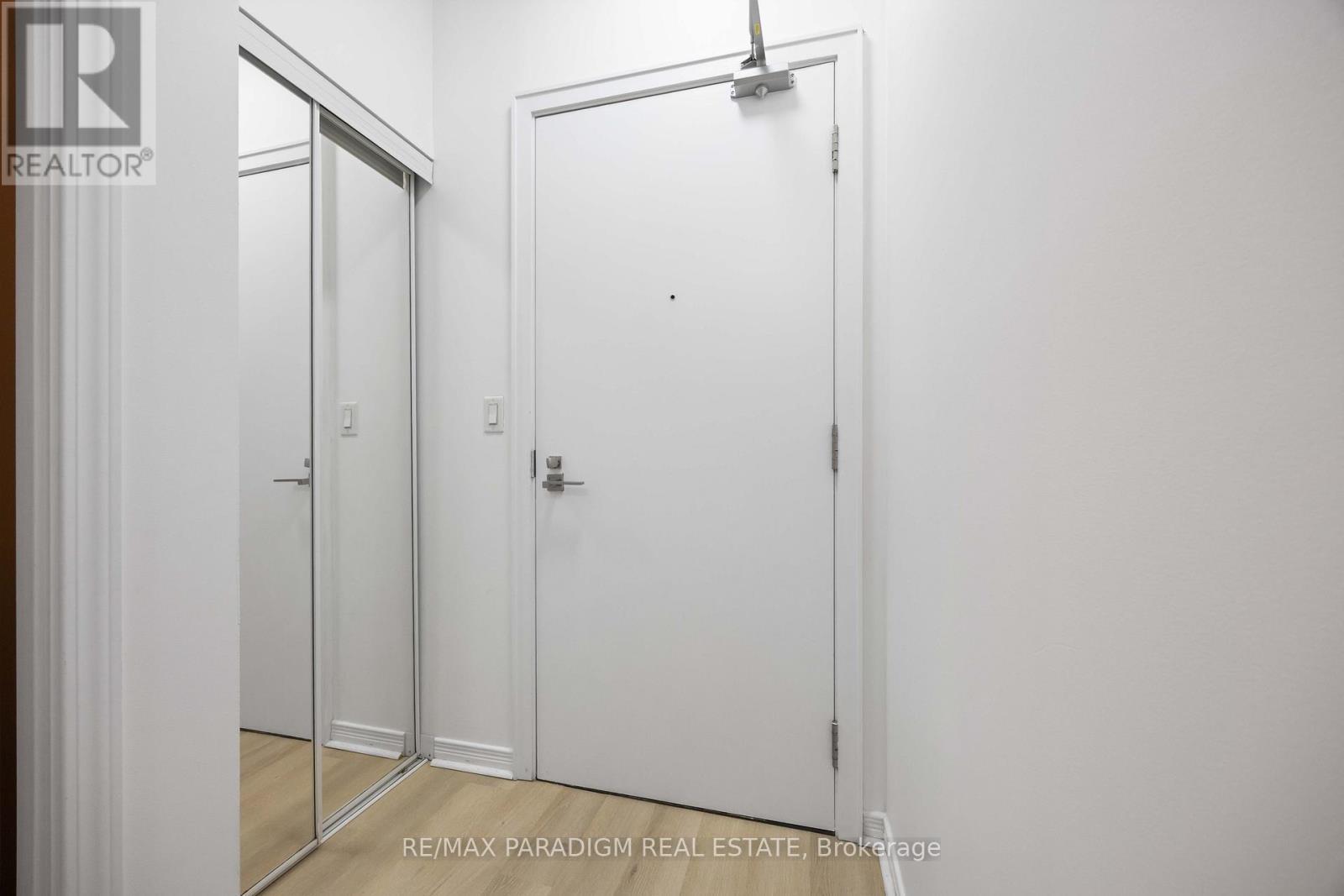 1211 - 352 Front Street W, Toronto, ON - Indoor Photo Showing Other Room