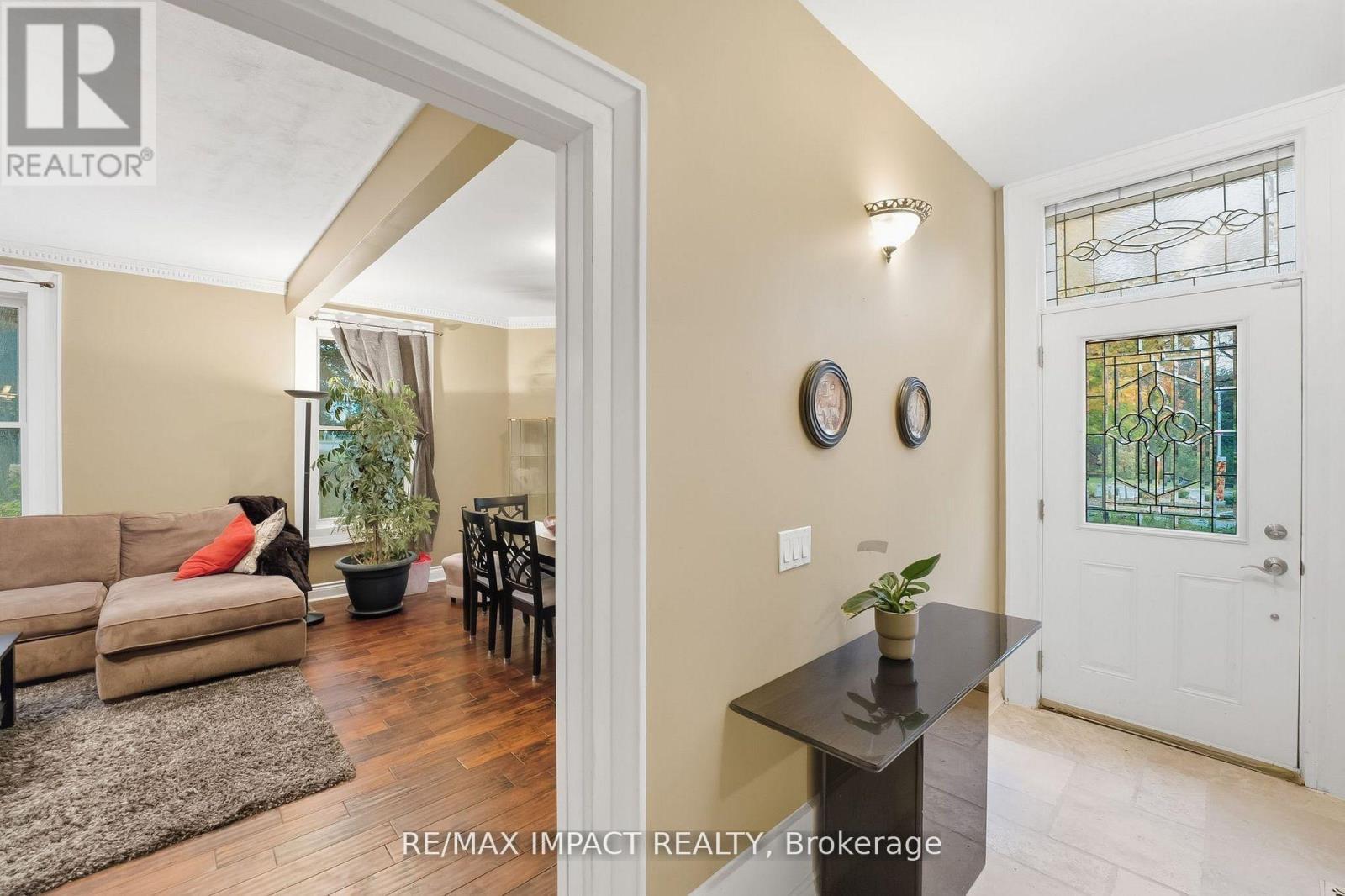 5051 Old Scugog Road, Clarington, ON - Indoor