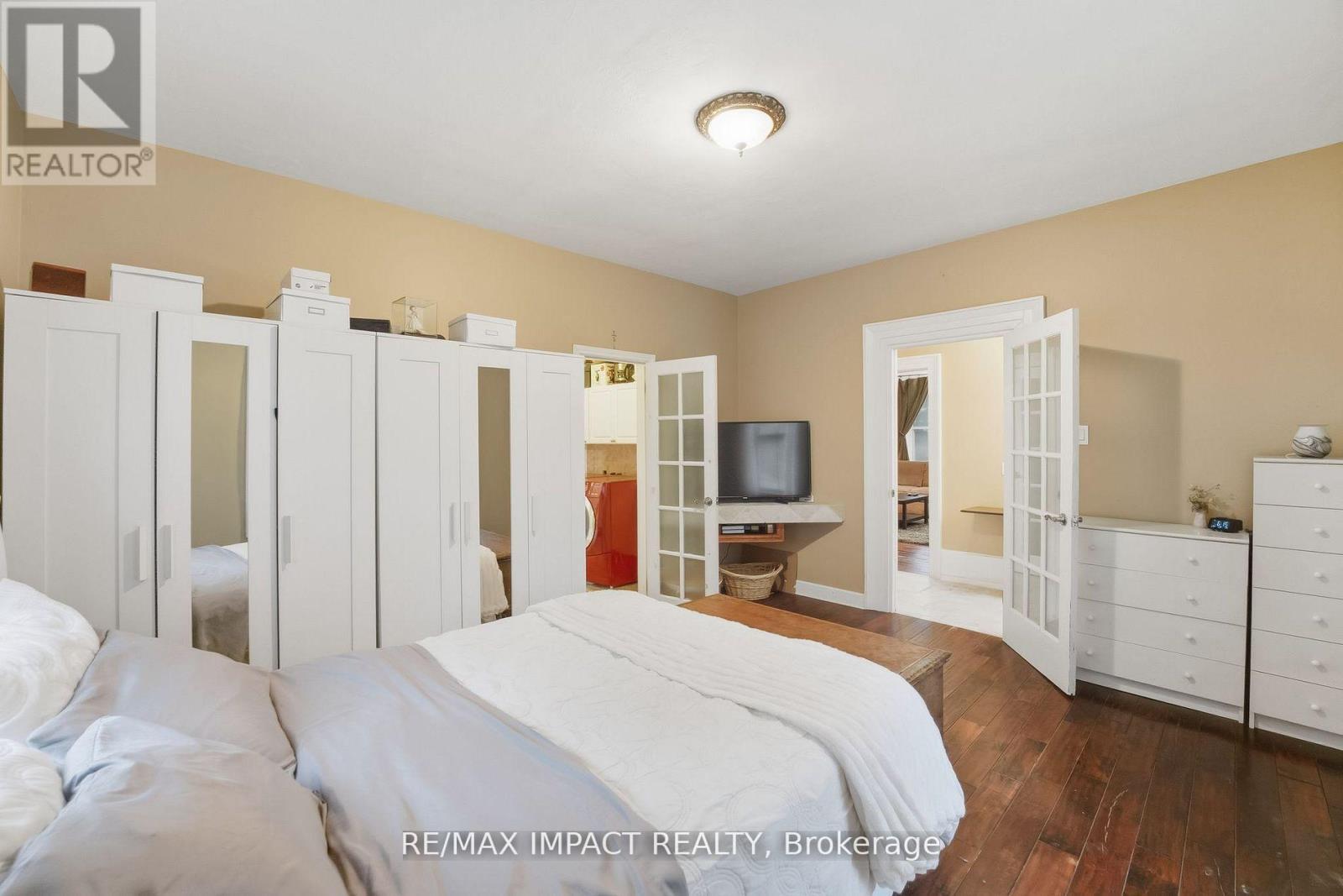 5051 Old Scugog Road, Clarington, ON - Indoor Photo Showing Bedroom
