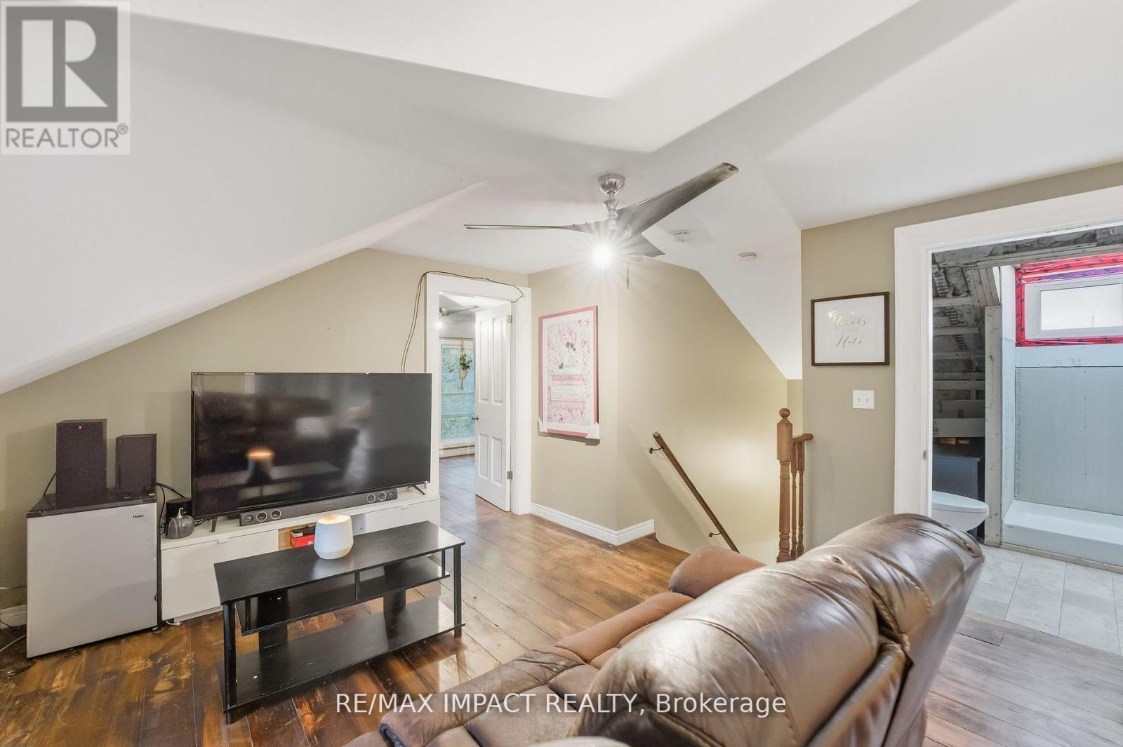 5051 Old Scugog Road, Clarington, ON - Indoor