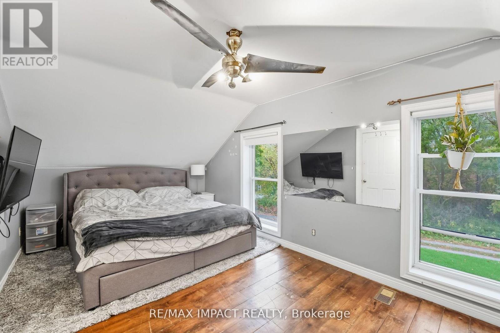 5051 Old Scugog Road, Clarington, ON - Indoor Photo Showing Bedroom