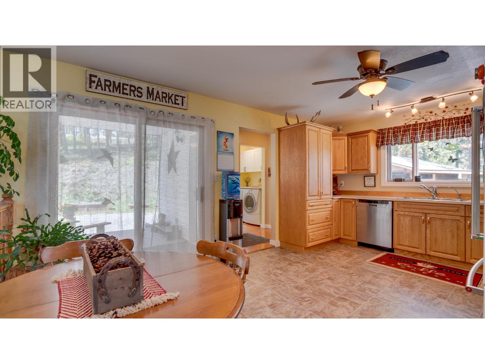 4851 Lansdowne Road, Spallumcheen, BC - Indoor