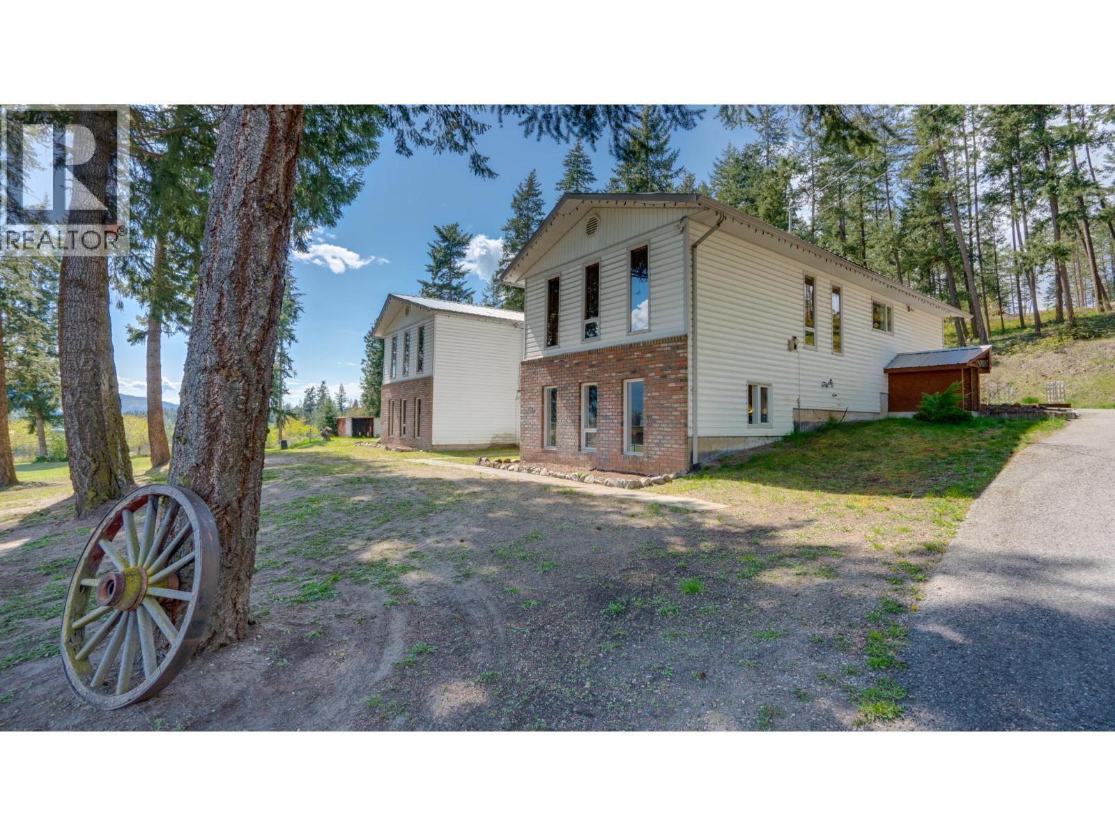4851 Lansdowne Road, Spallumcheen, BC - Outdoor