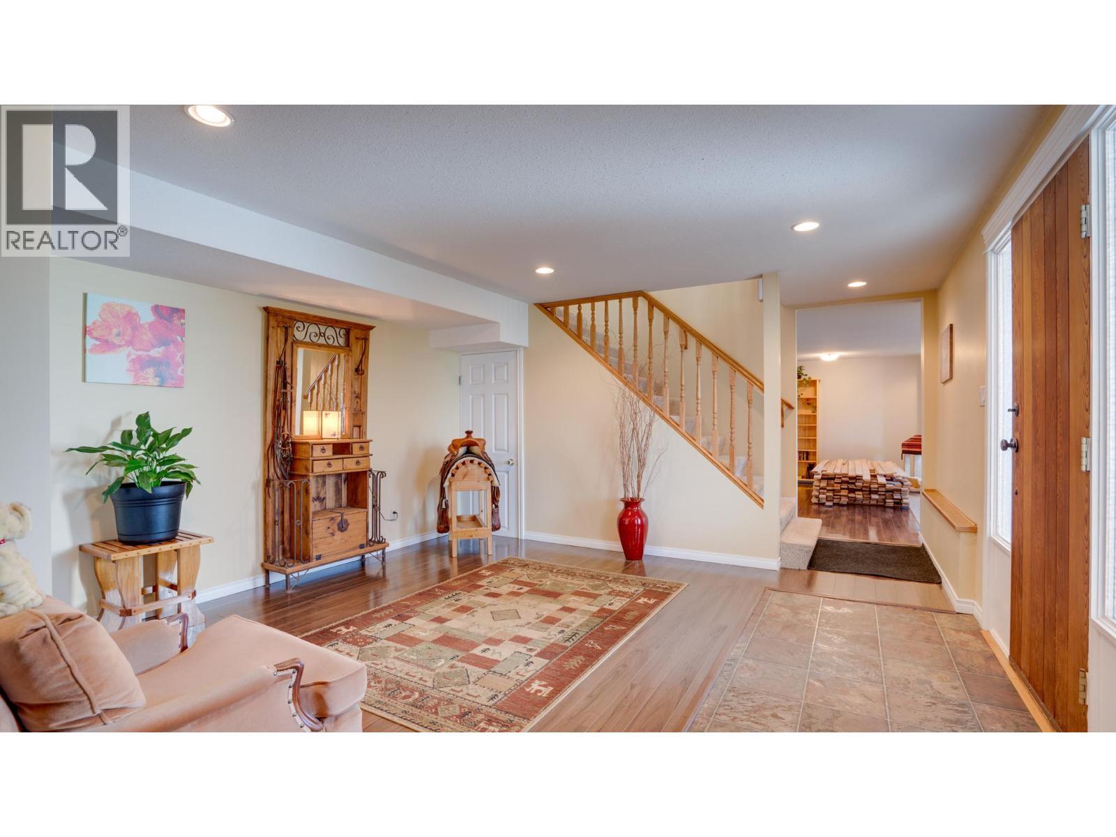 4851 Lansdowne Road, Spallumcheen, BC - Indoor