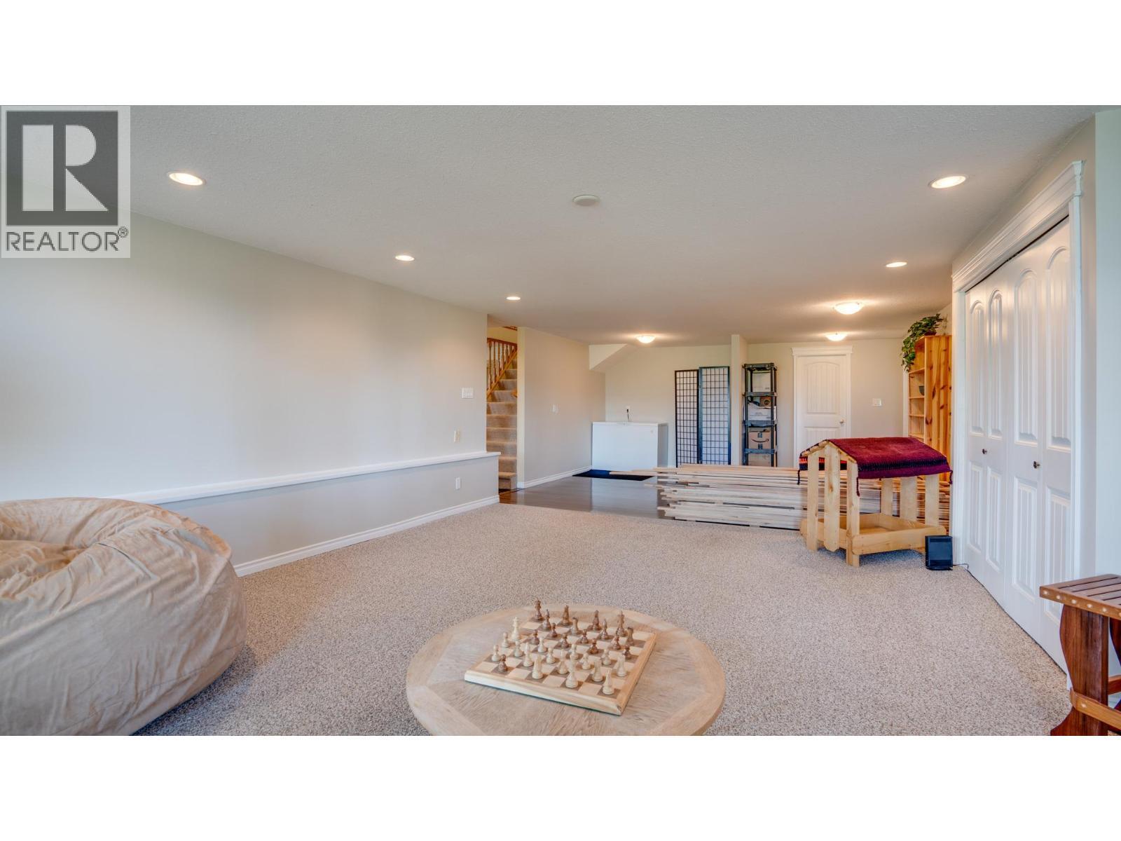 4851 Lansdowne Road, Spallumcheen, BC - Indoor