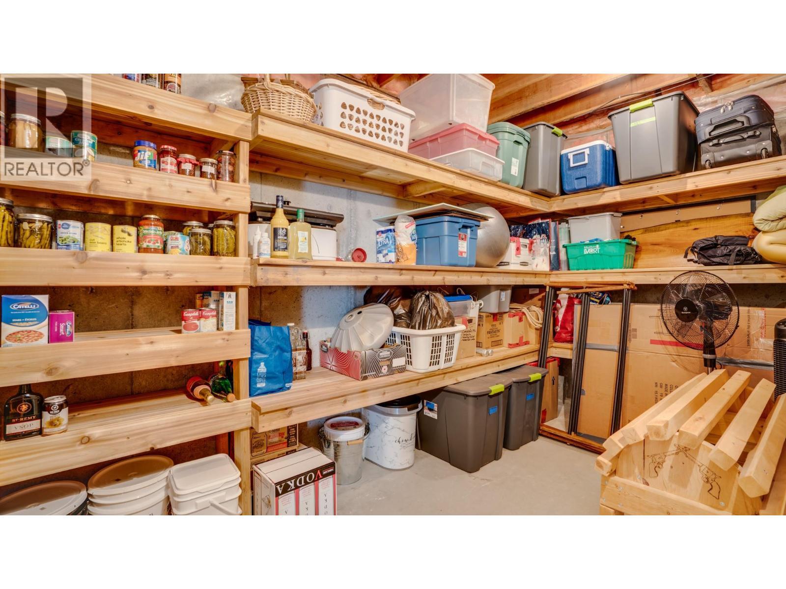 4851 Lansdowne Road, Spallumcheen, BC - Indoor