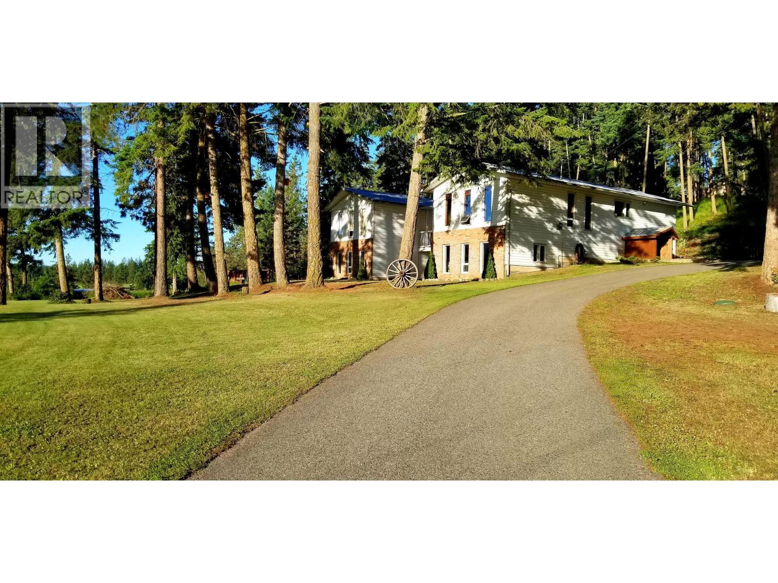 4851 Lansdowne Road, Spallumcheen, BC - Outdoor