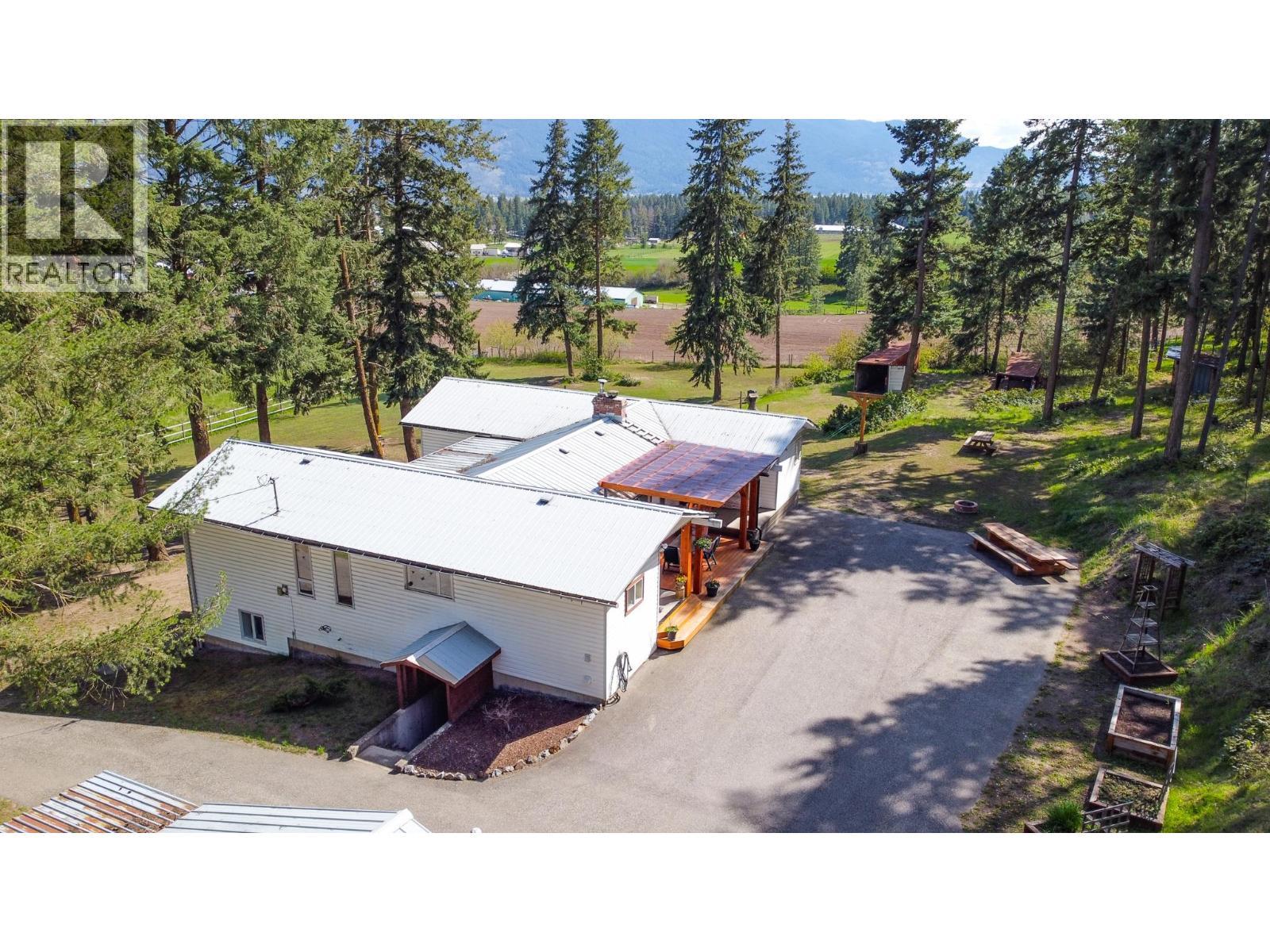 4851 Lansdowne Road, Spallumcheen, BC - Outdoor