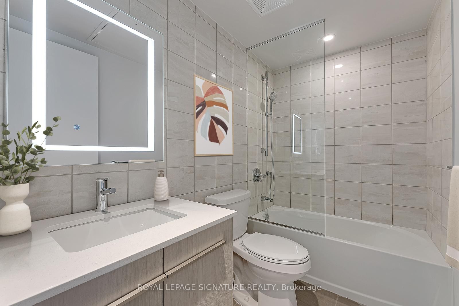 2809-8 Cumberland Street, Toronto, ON - Indoor Photo Showing Bathroom