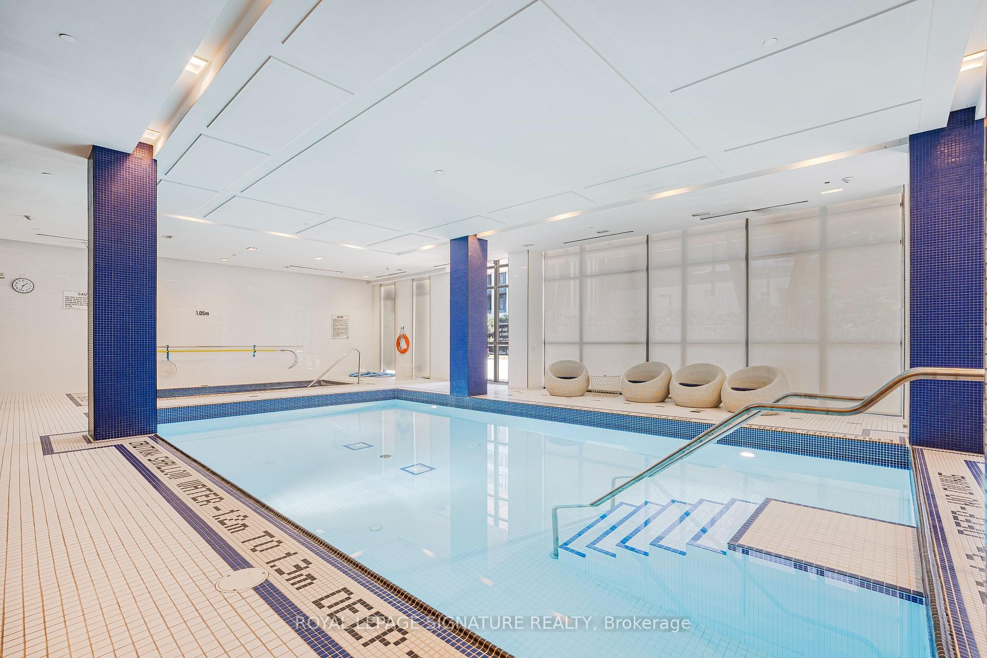 527-1185 The Queensway N/A, Toronto, ON - Indoor Photo Showing Other Room With In Ground Pool