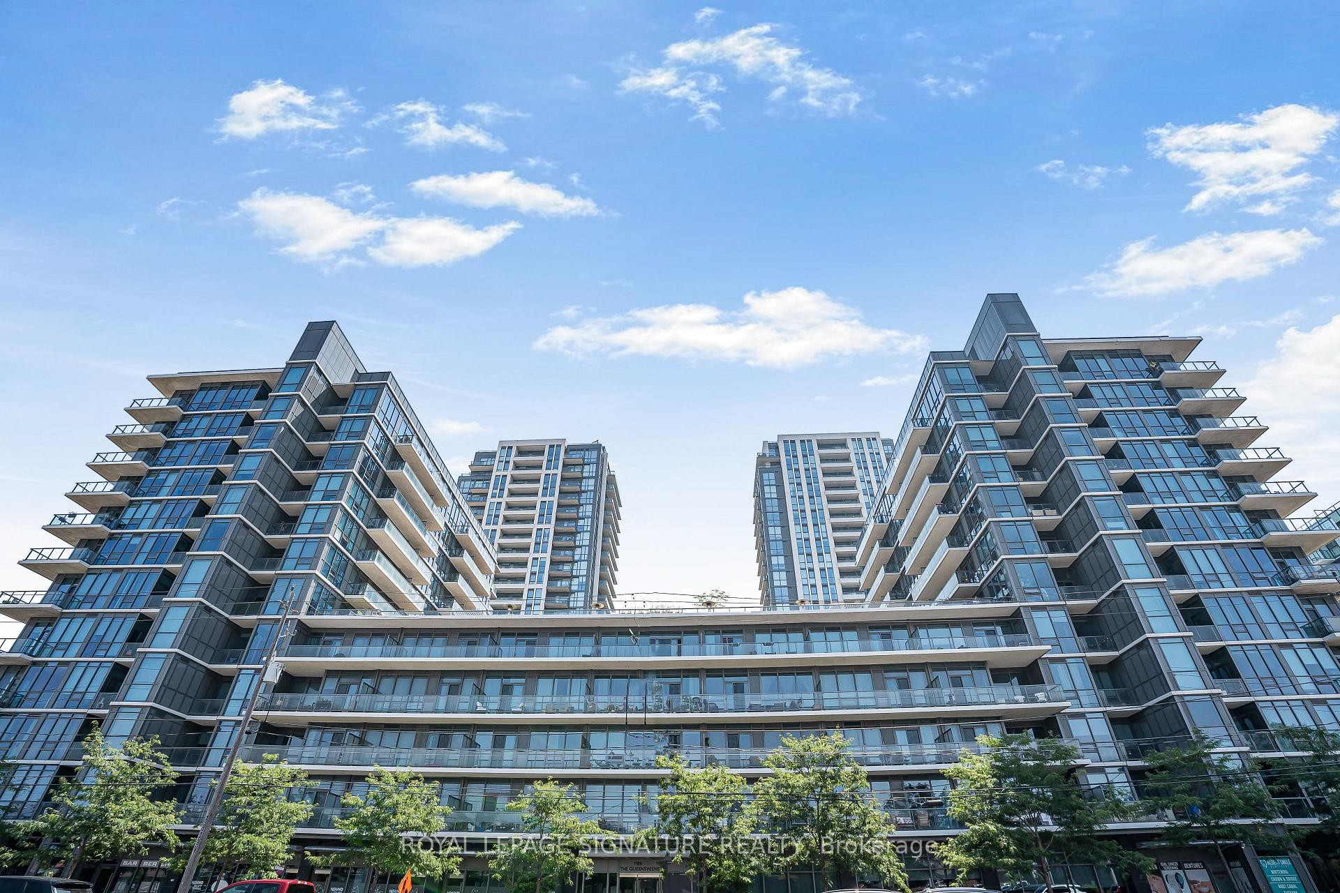 527-1185 The Queensway N/A, Toronto, ON - Outdoor With Facade