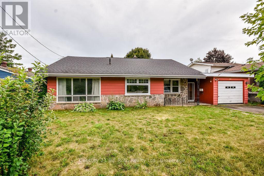 377 Barrie Road, Orillia, ON - Outdoor