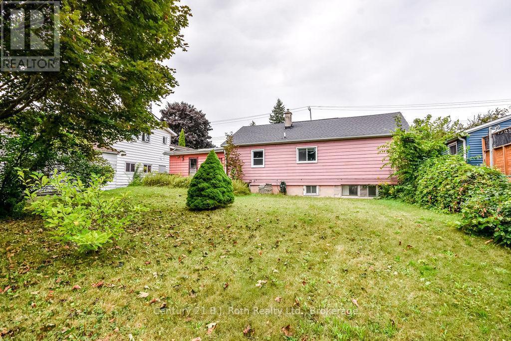 377 Barrie Road, Orillia, ON - Outdoor