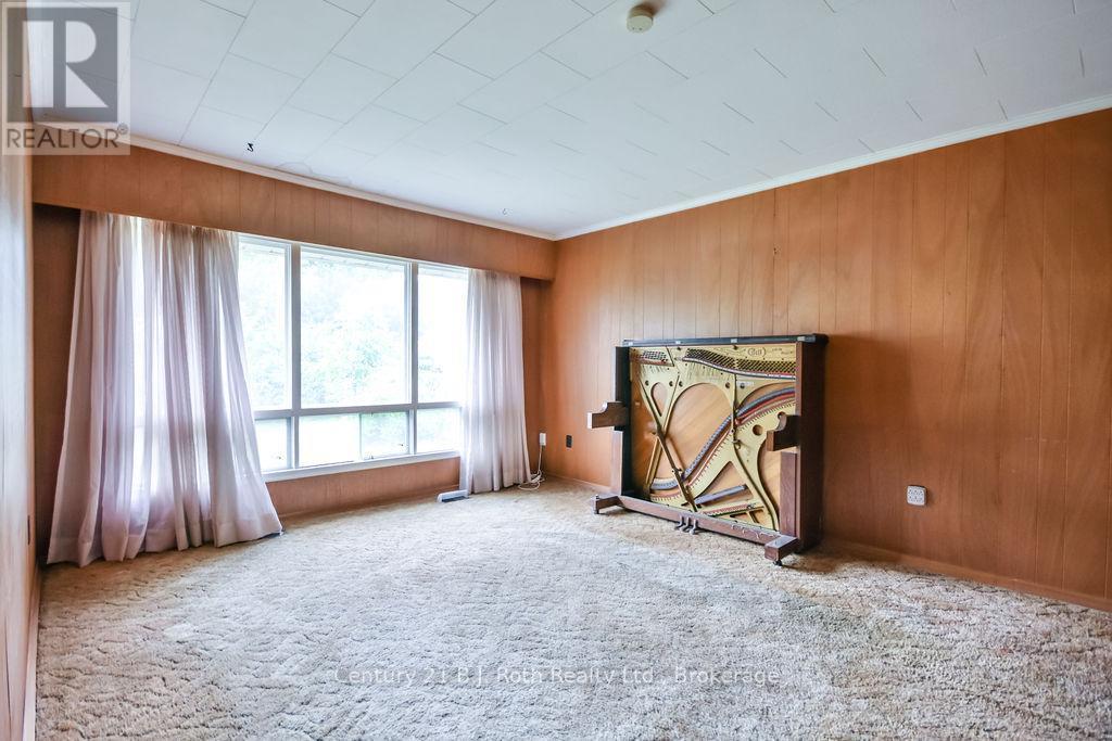 377 Barrie Road, Orillia, ON - Indoor