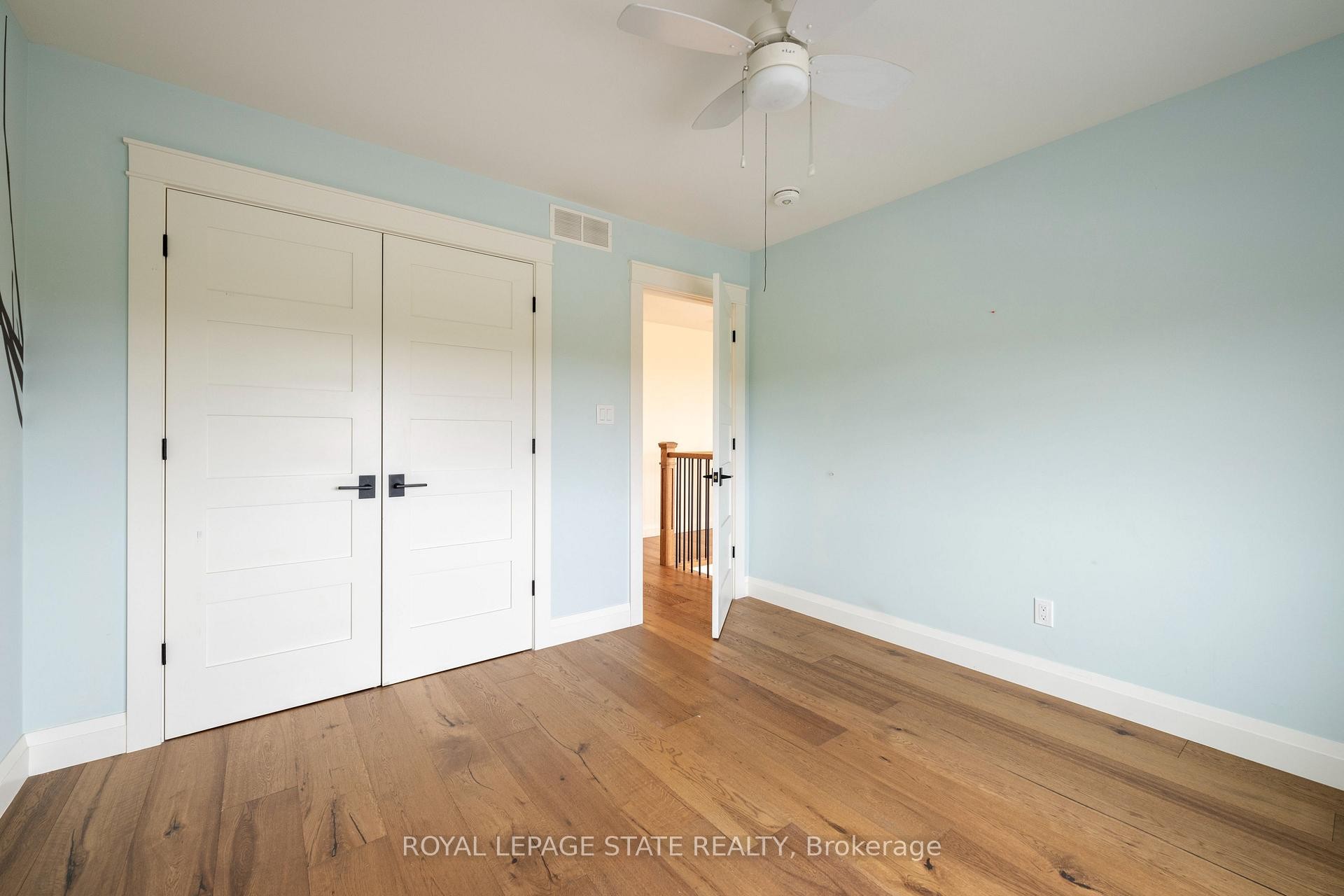 3922 Twenty Third Street, Lincoln, ON - Indoor Photo Showing Other Room