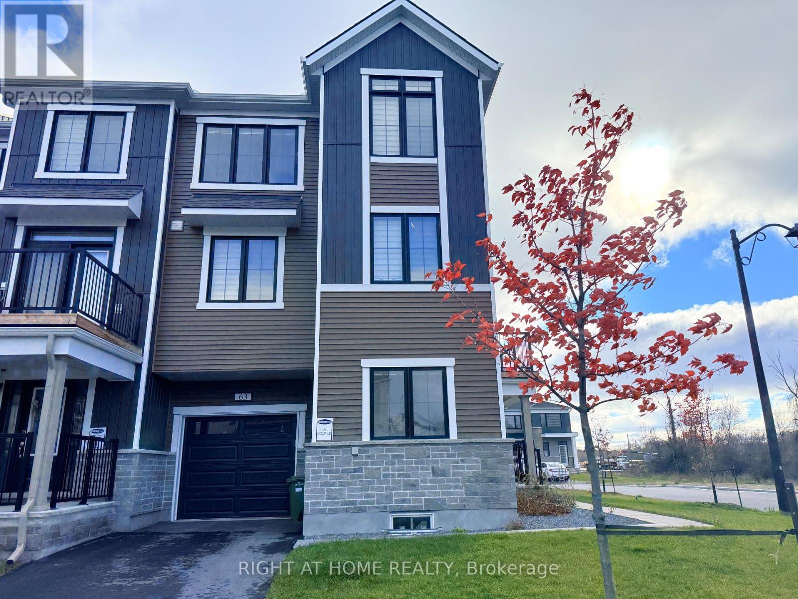 Beautiful Corner Lot - 63 Stitch Mews, Ottawa, ON - Outdoor With Facade
