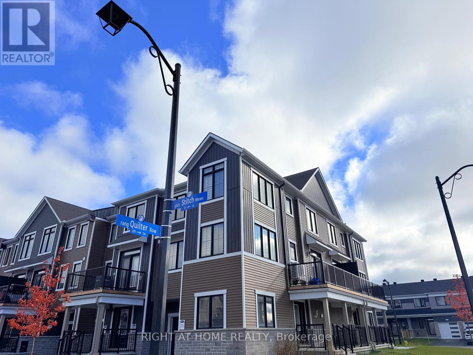 63 Stitch Mews, Ottawa, ON - Outdoor