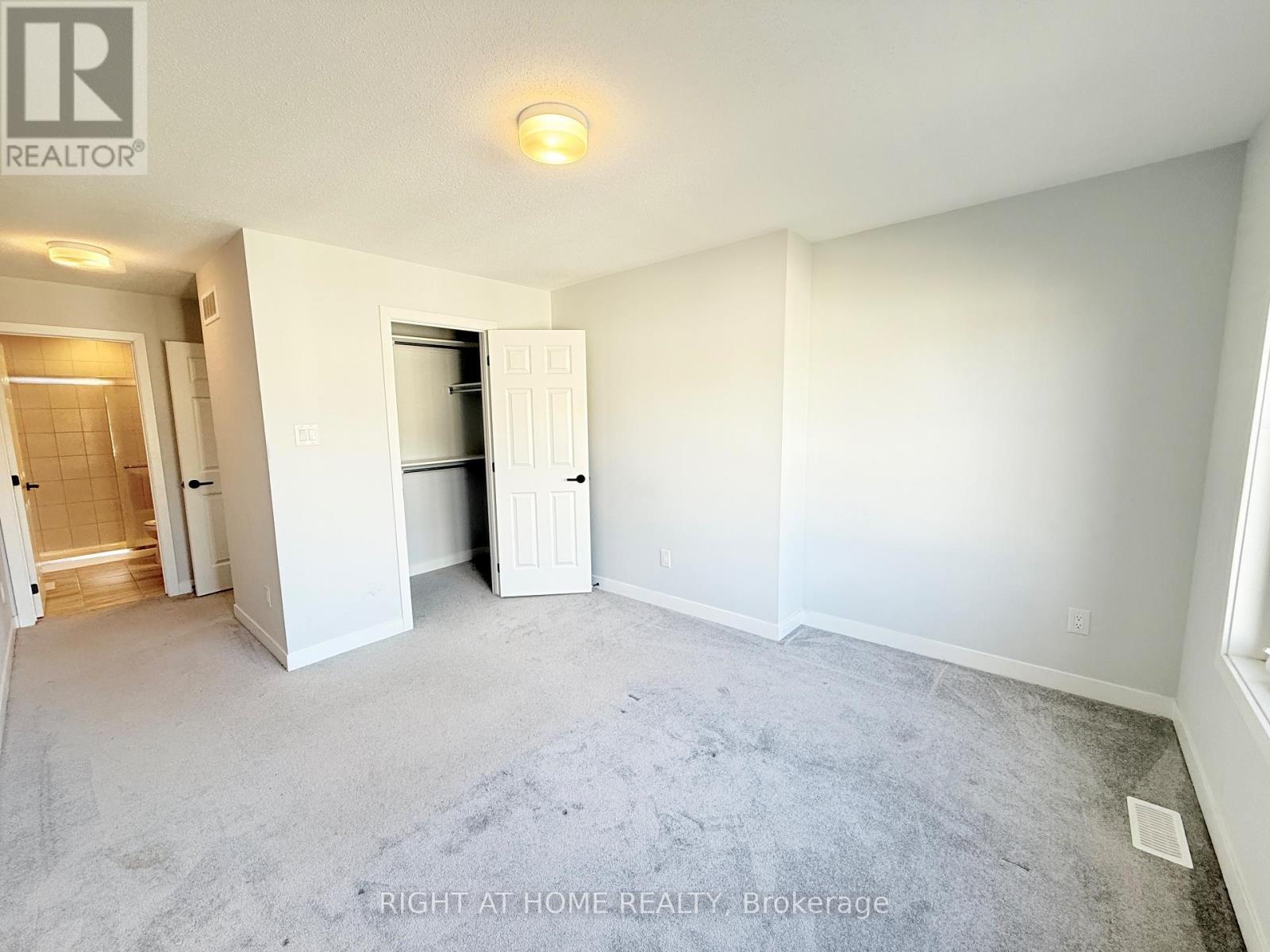 63 Stitch Mews, Ottawa, ON - Indoor Photo Showing Other Room