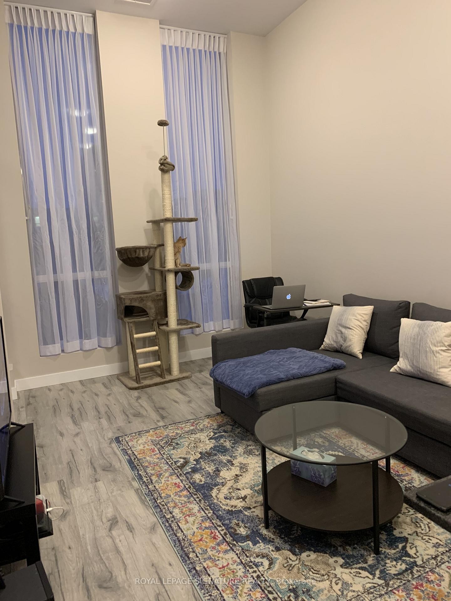 313-100 Garment Street S, Kitchener, ON - Indoor Photo Showing Bedroom